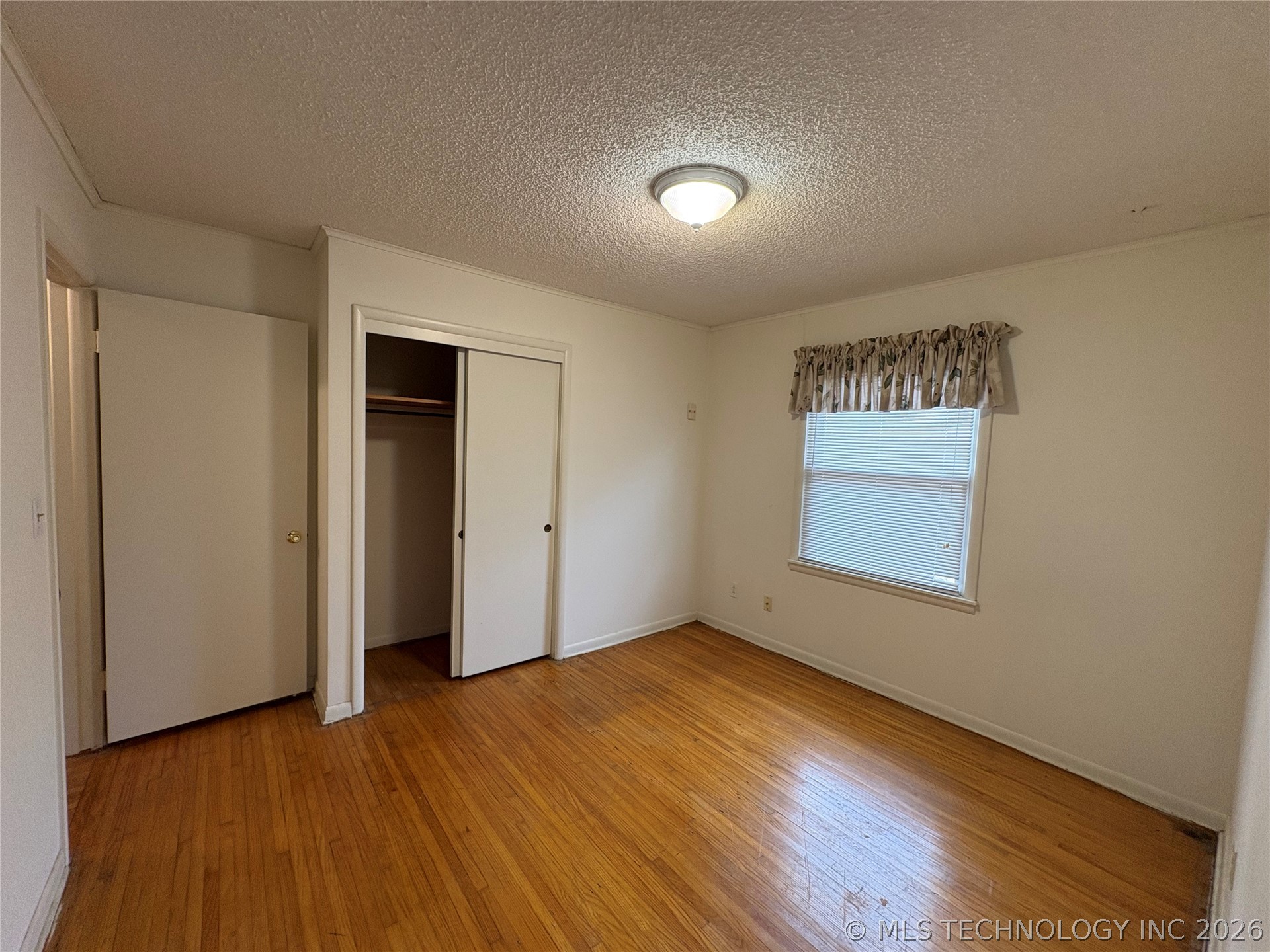 7140 E 6th Street Property Photo 9