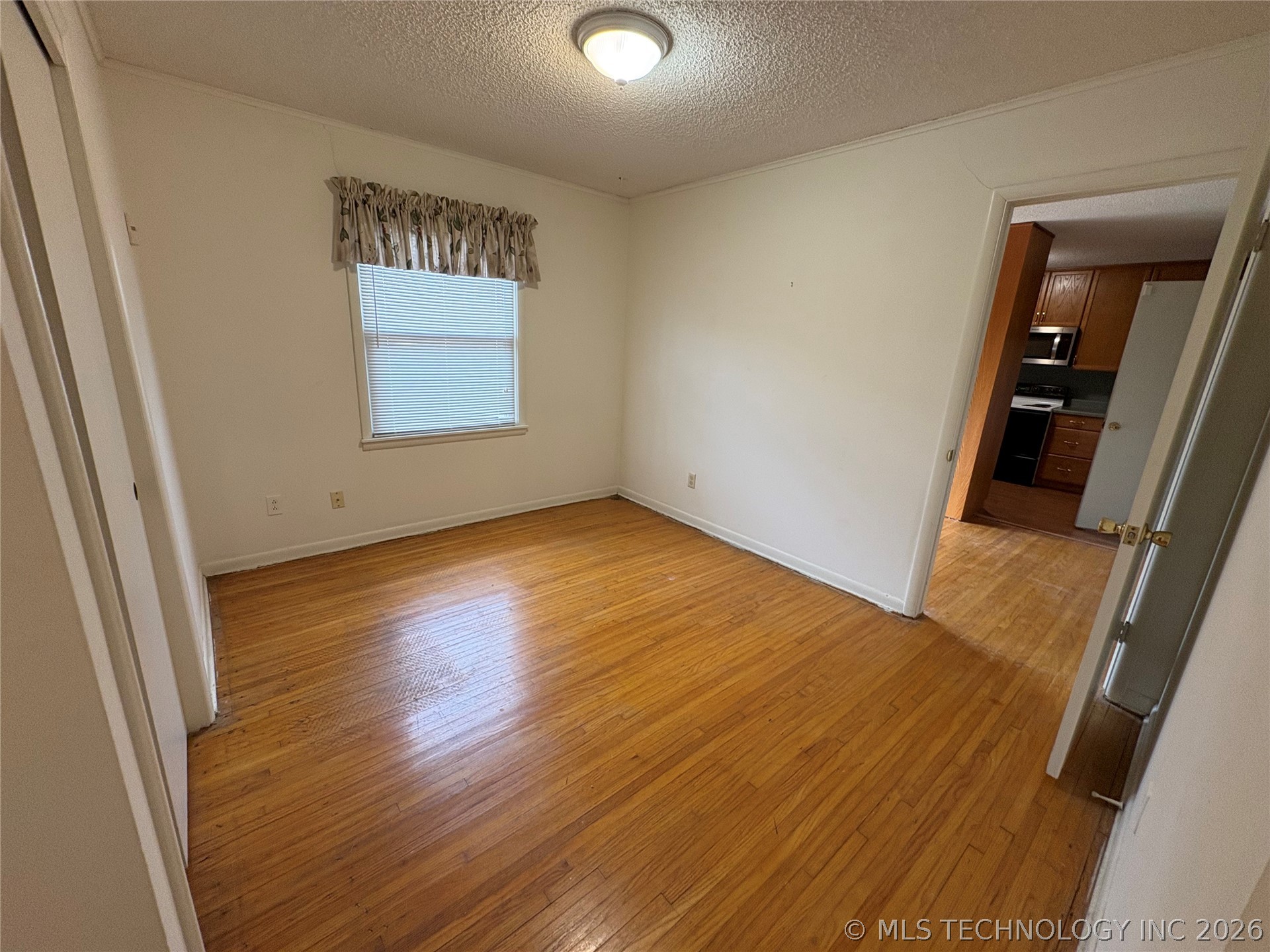 7140 E 6th Street Property Photo 10