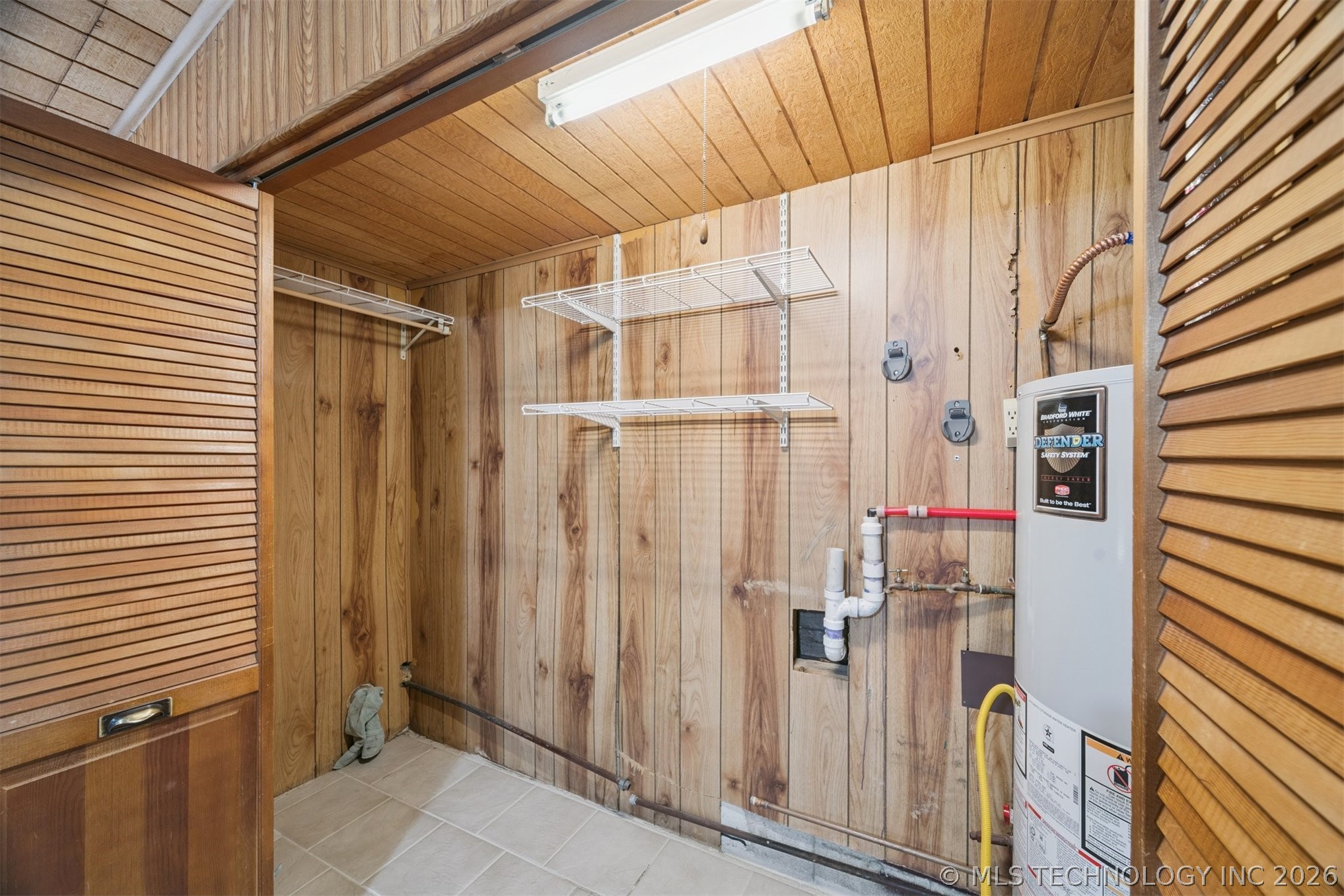 110 E 13th Place Property Photo 21