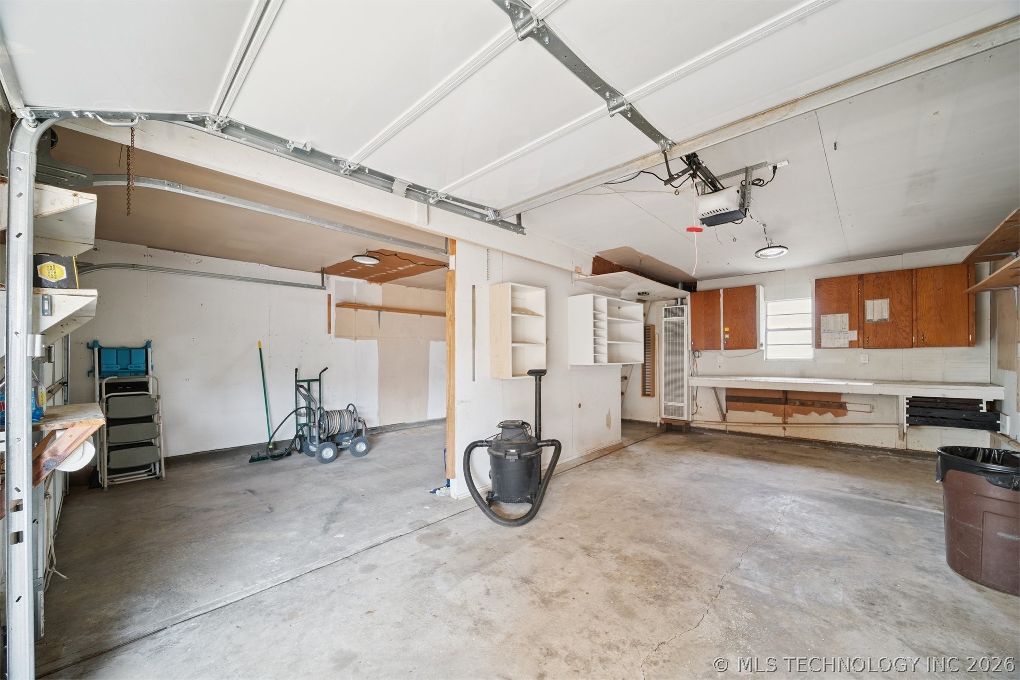 110 E 13th Place Property Photo 33