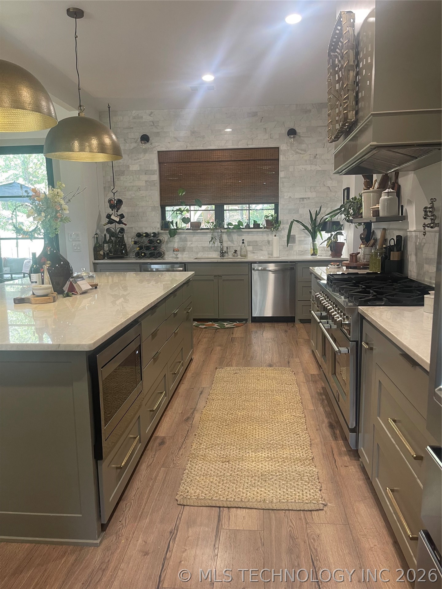 232 Xeno Property Photo 3
