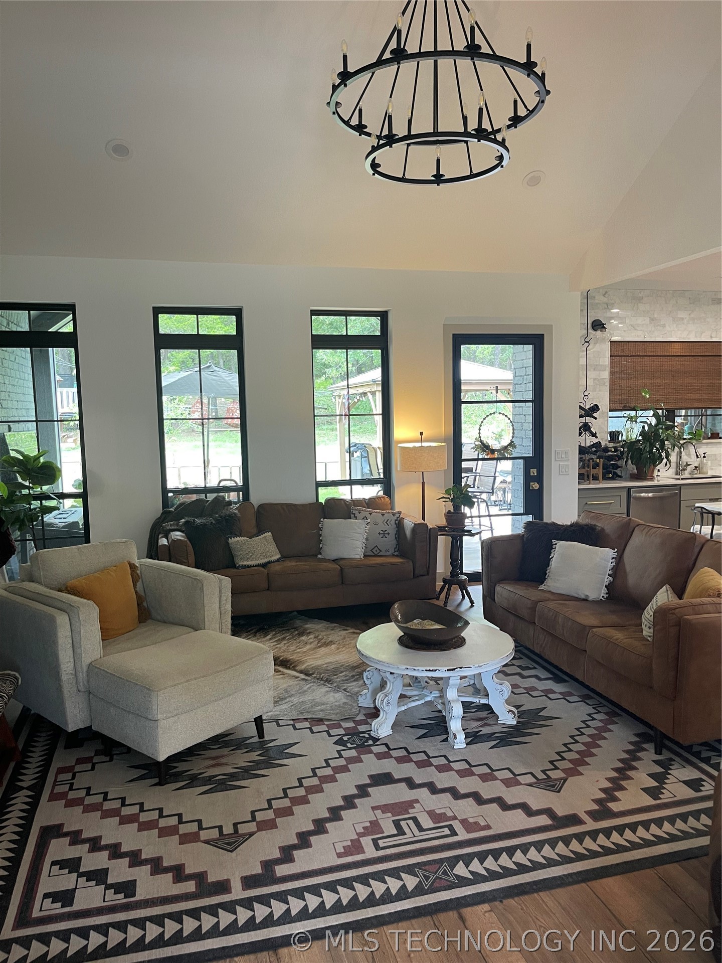 232 Xeno Property Photo 9