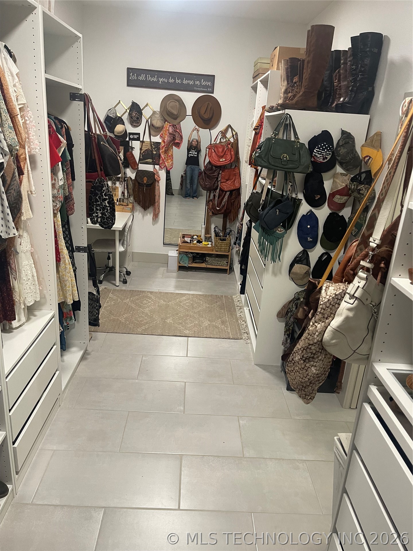 232 Xeno Property Photo 14