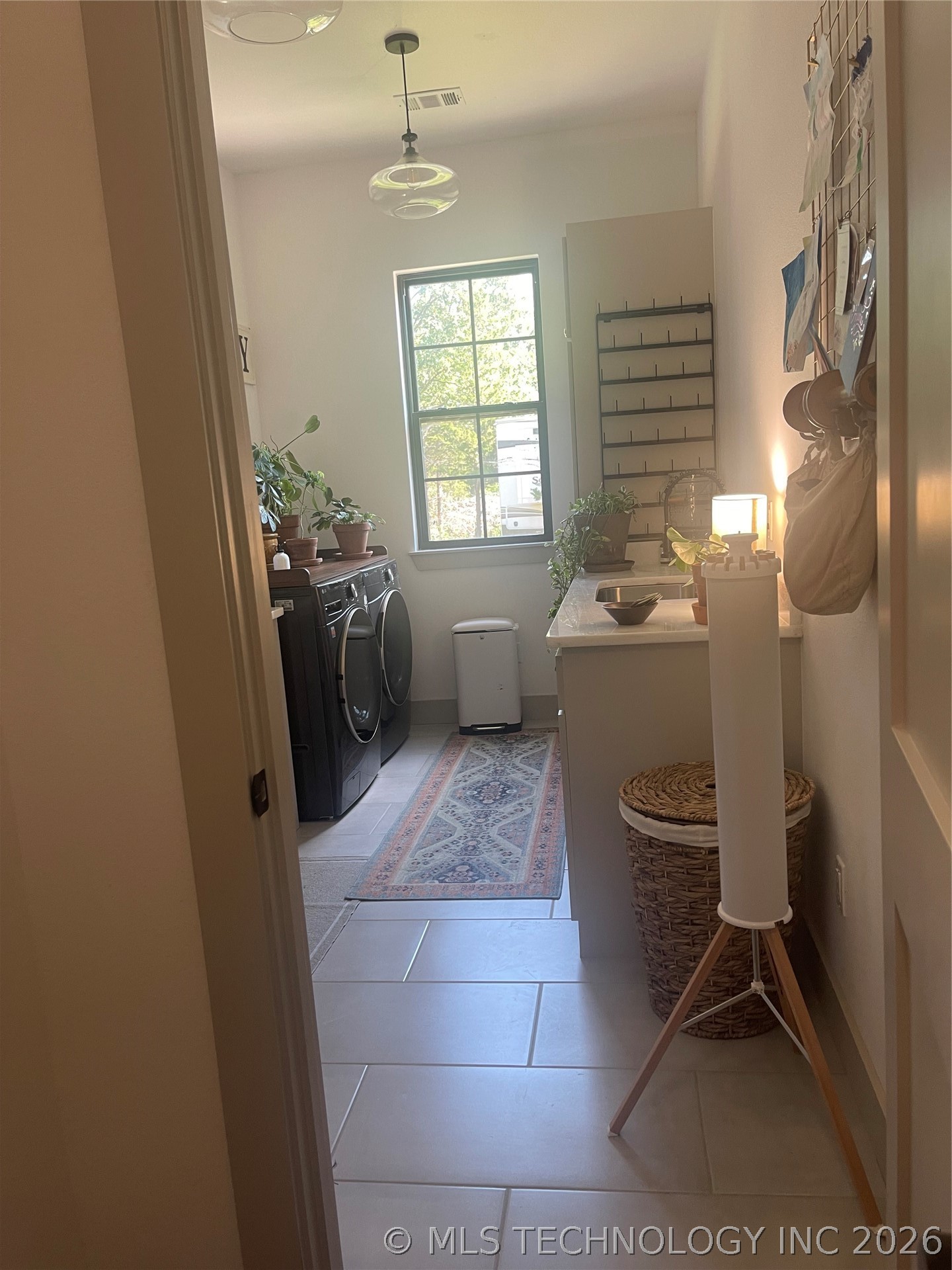 232 Xeno Property Photo 22