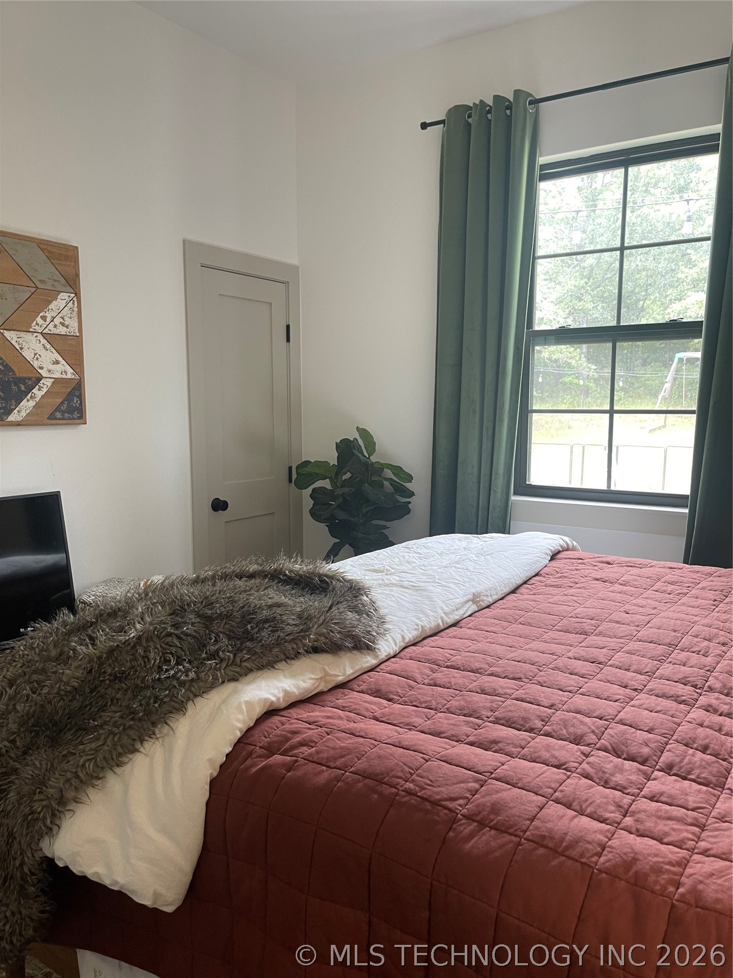 232 Xeno Property Photo 23