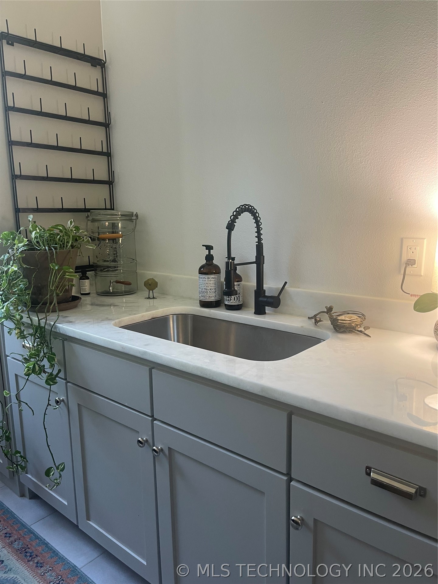 232 Xeno Property Photo 27