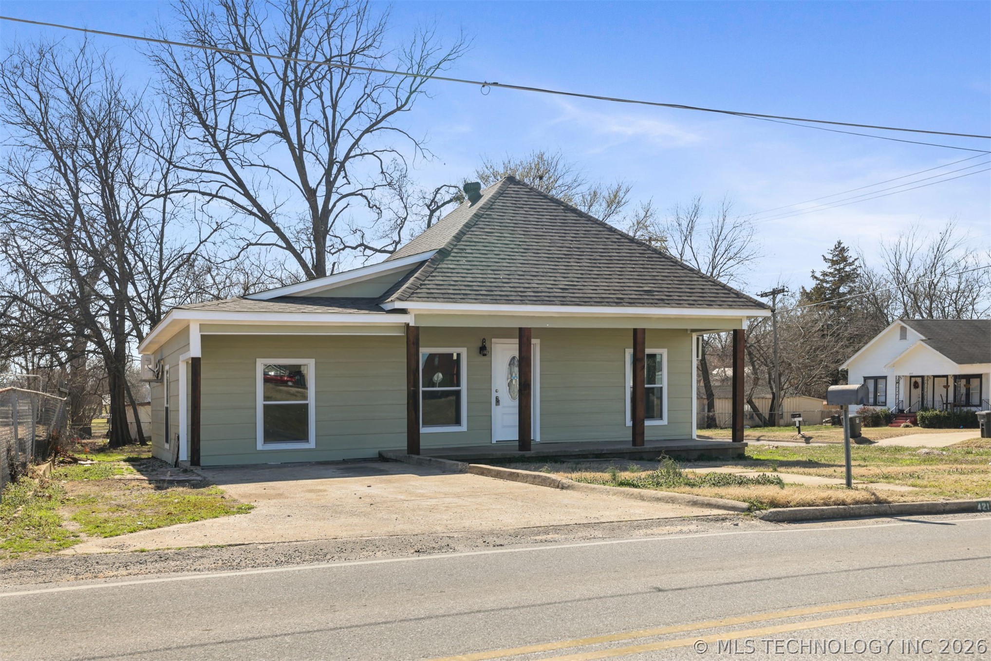 421 W Arkansas Property Photo 2