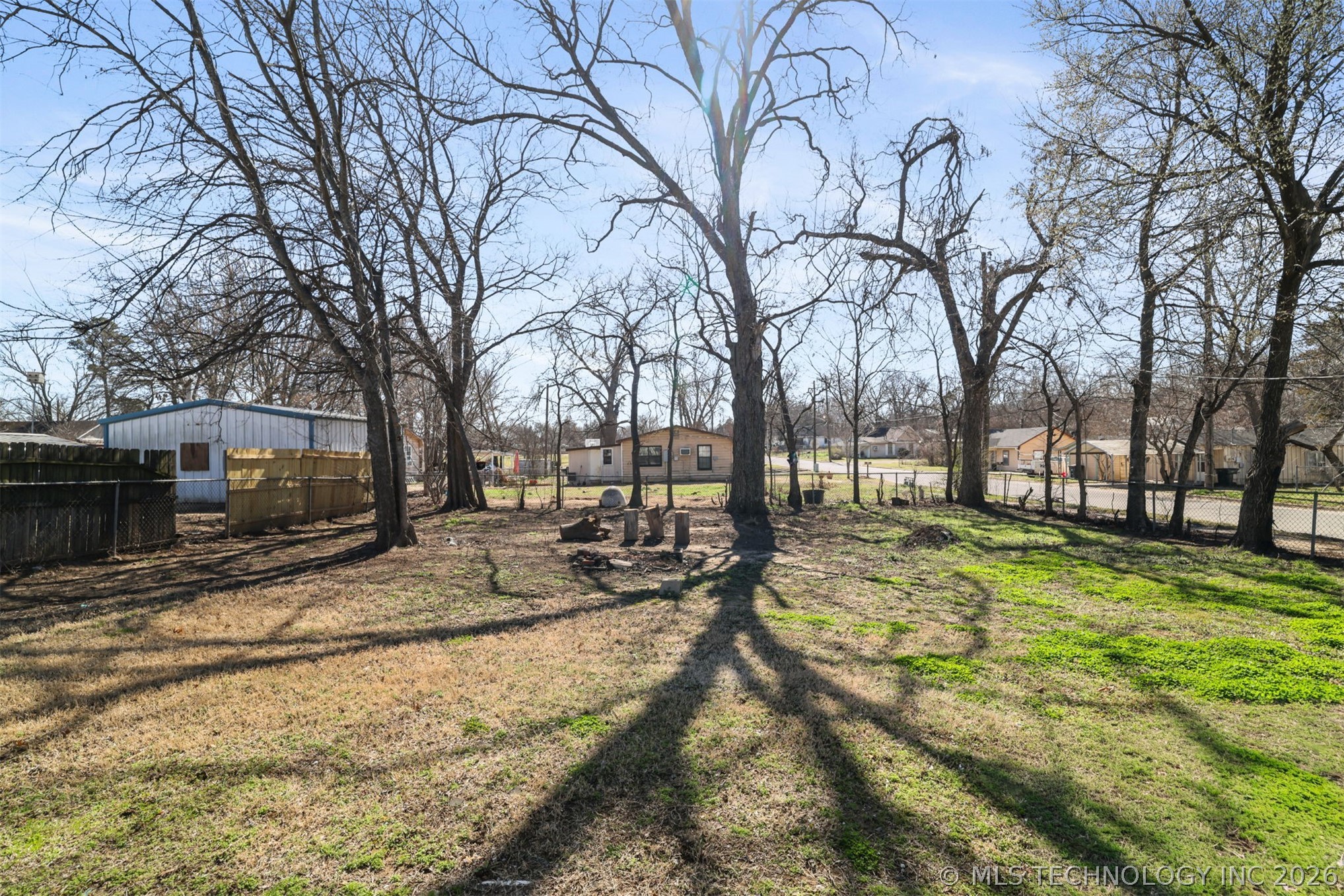 421 W Arkansas Property Photo 16