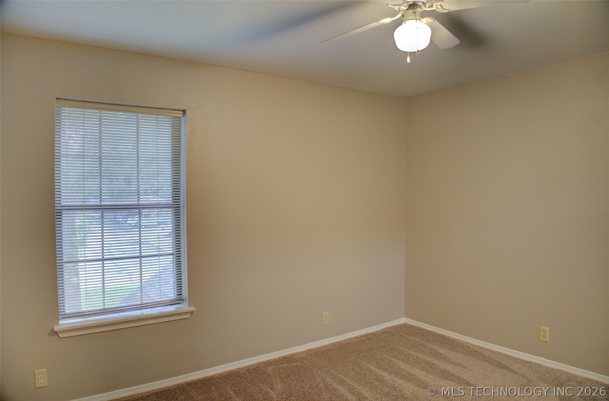 4607 E 93rd Court 18-f Property Photo 27