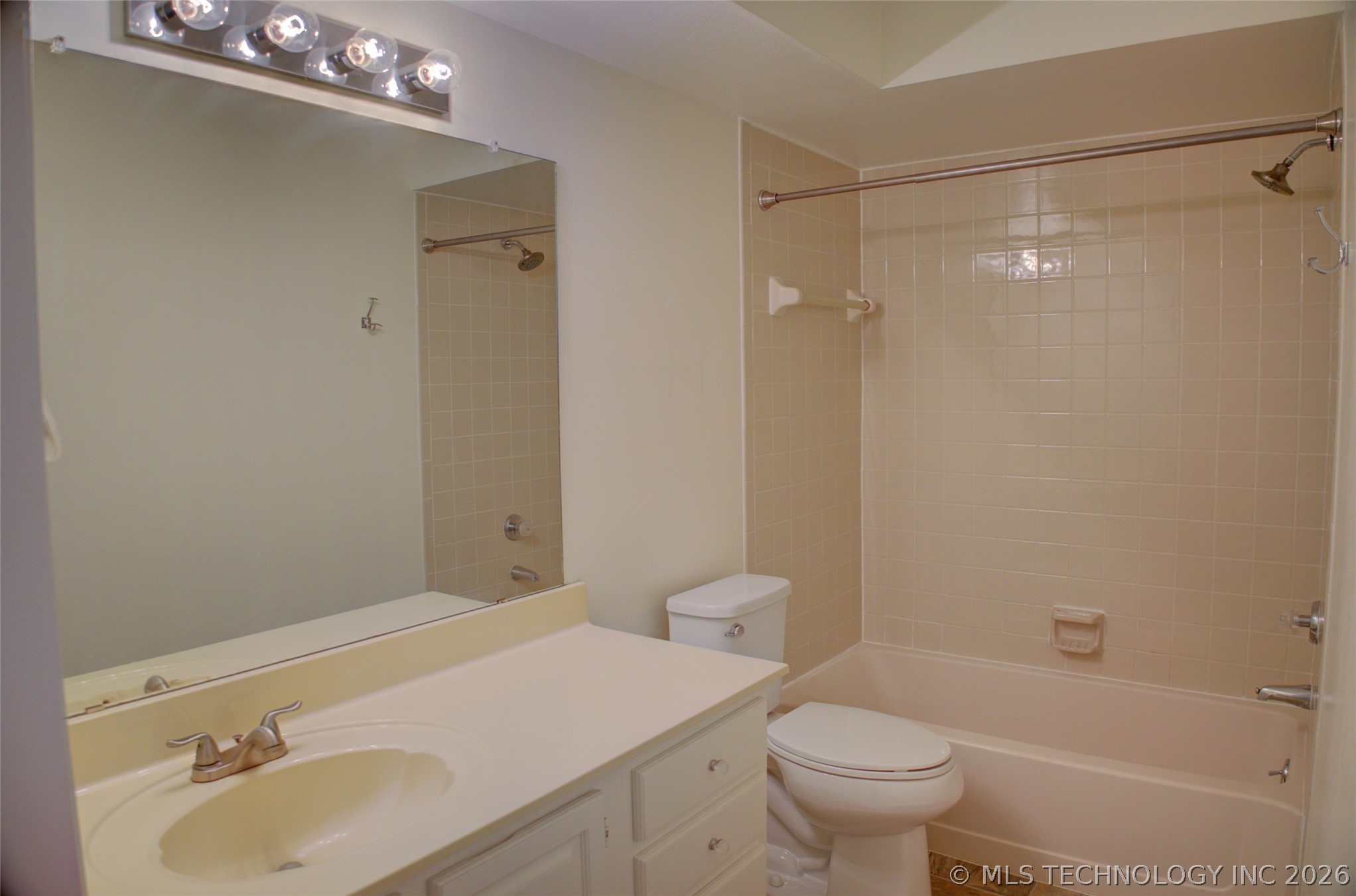 4607 E 93rd Court 18-f Property Photo 31