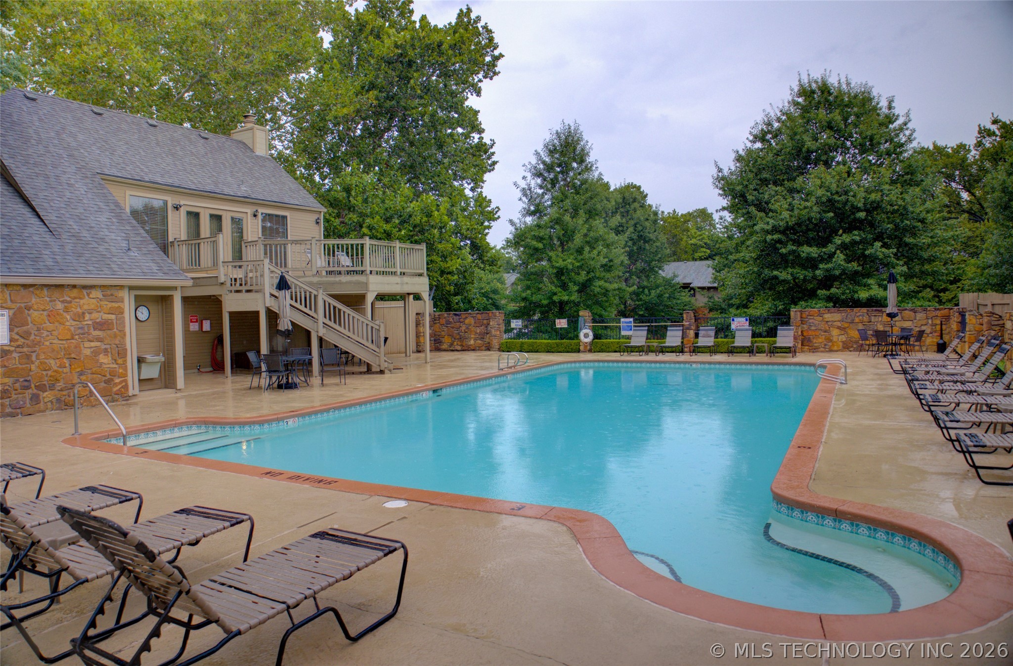 4607 E 93rd Court 18-f Property Photo 33