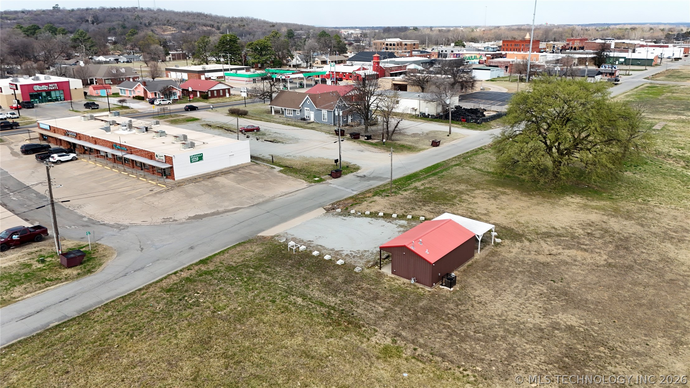 300 S Front Street Property Photo 25