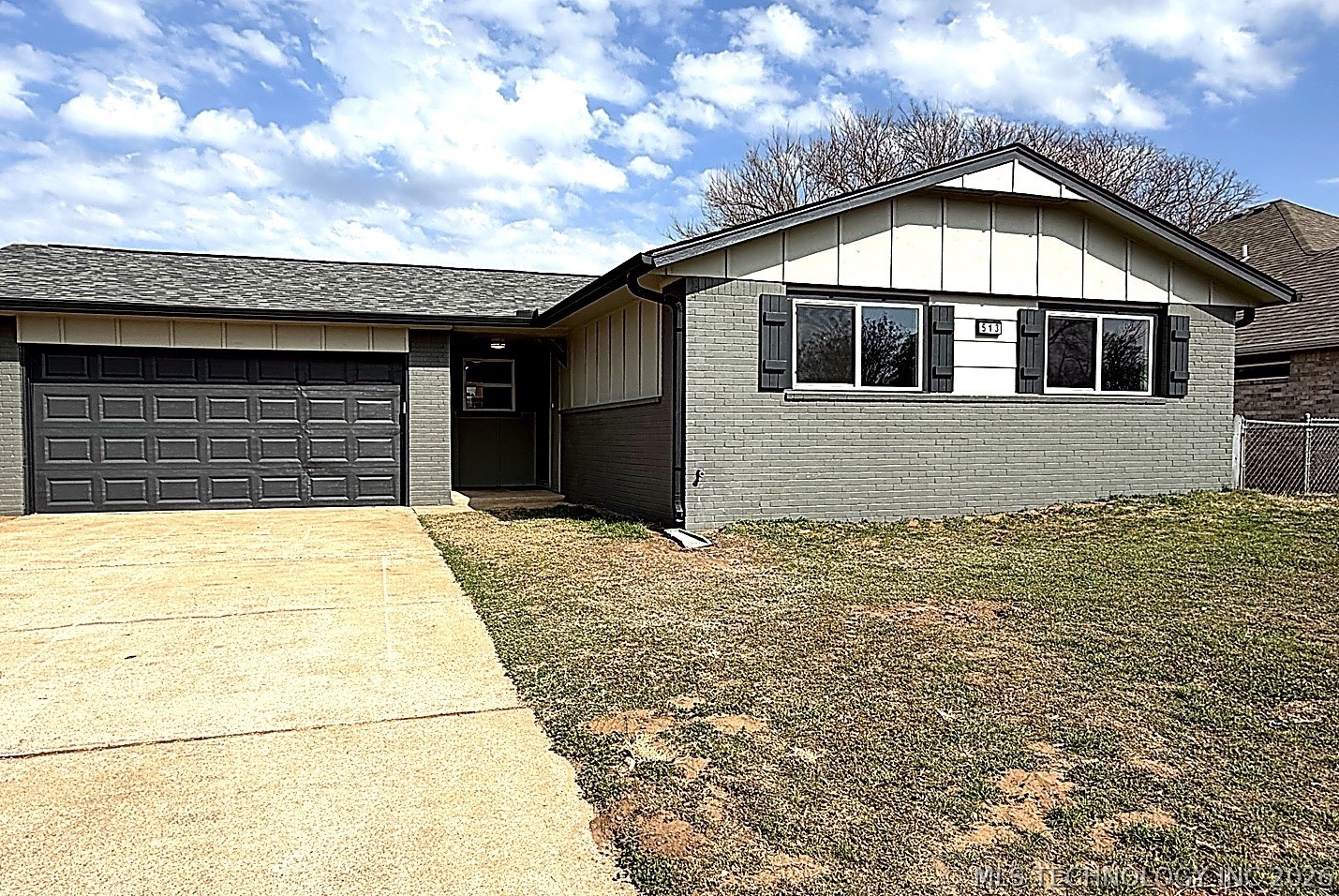 513 W C Street Property Photo 1