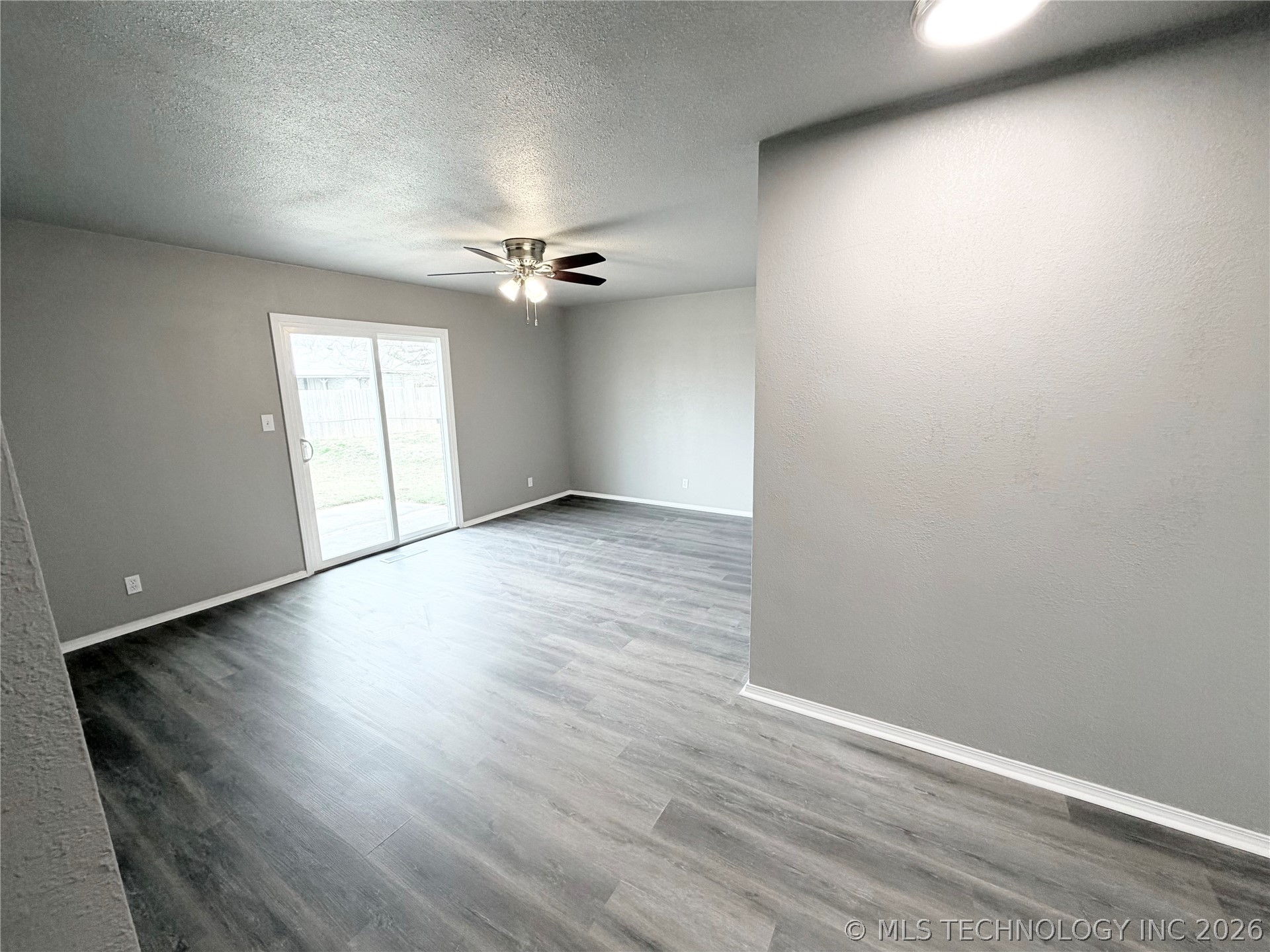 513 W C Street Property Photo 2