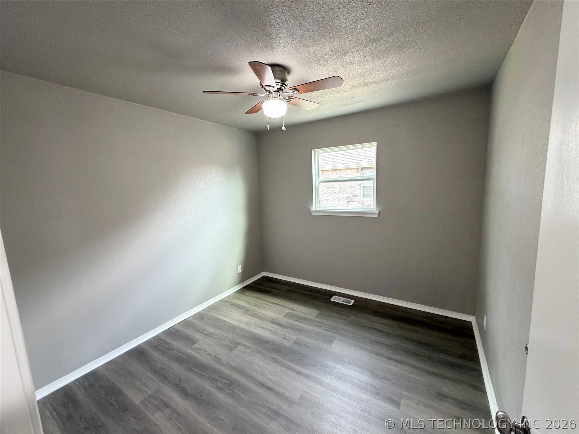 513 W C Street Property Photo 8