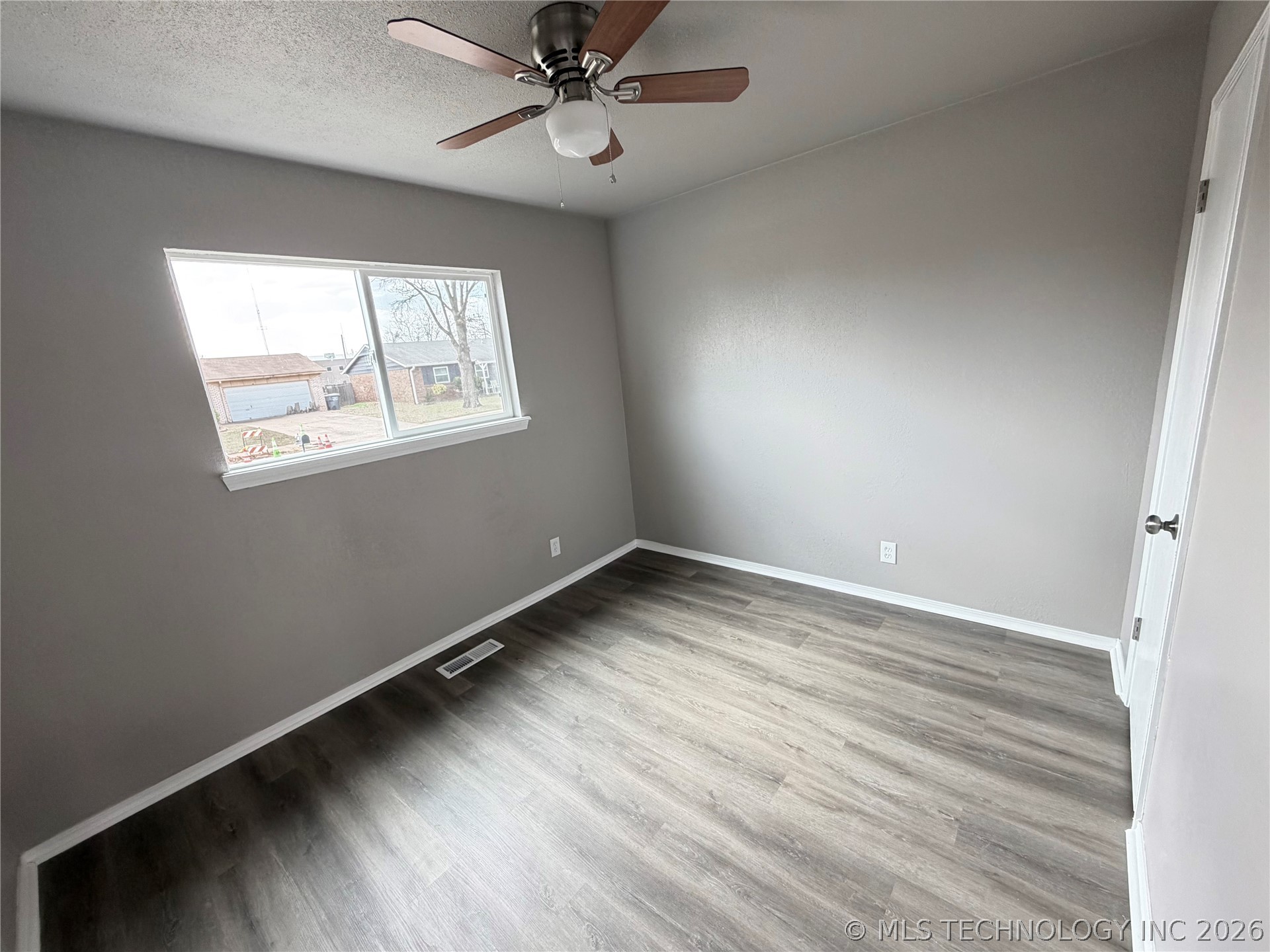 513 W C Street Property Photo 11