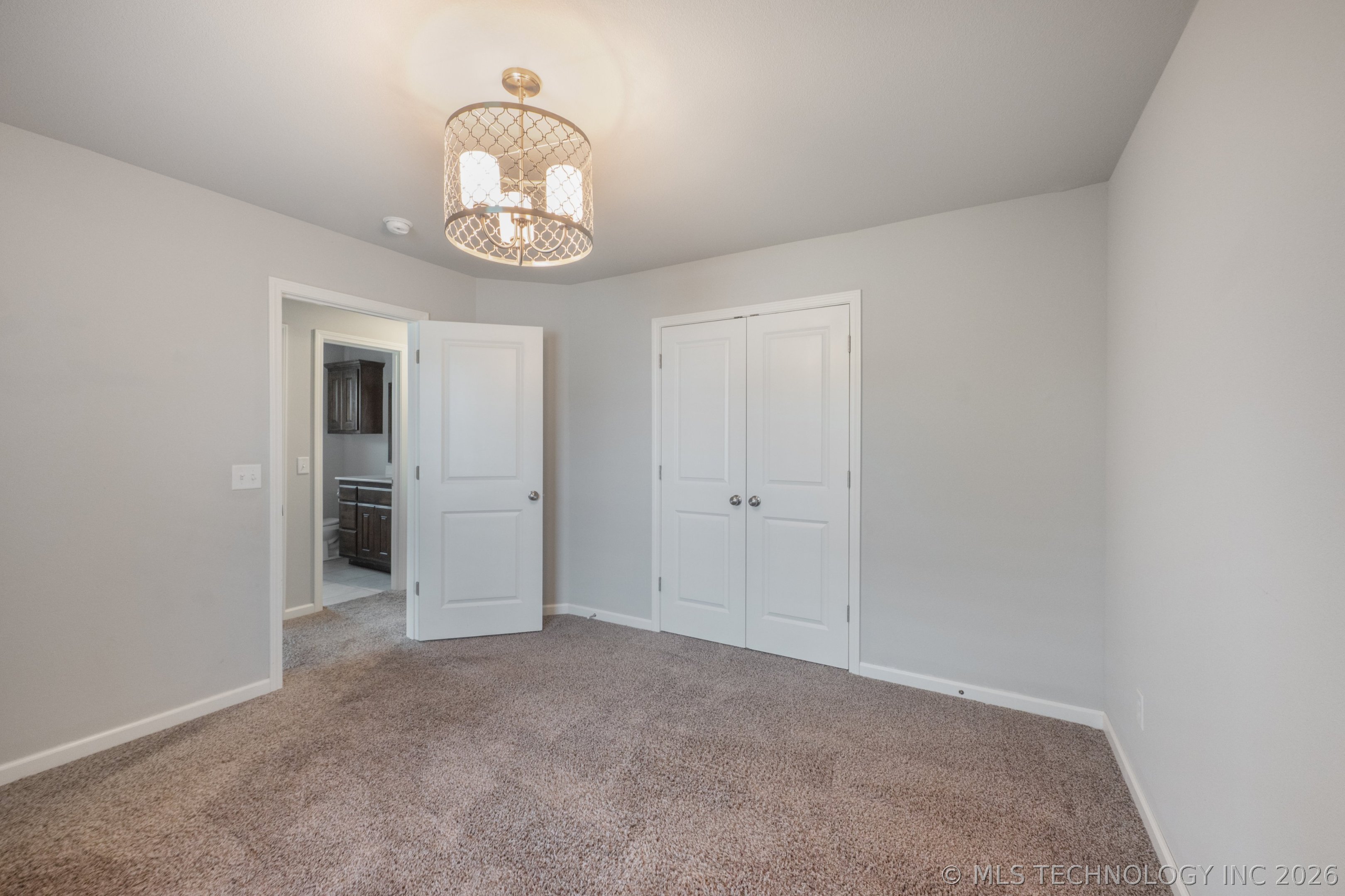 10409 S 228th East Avenue Property Photo 12