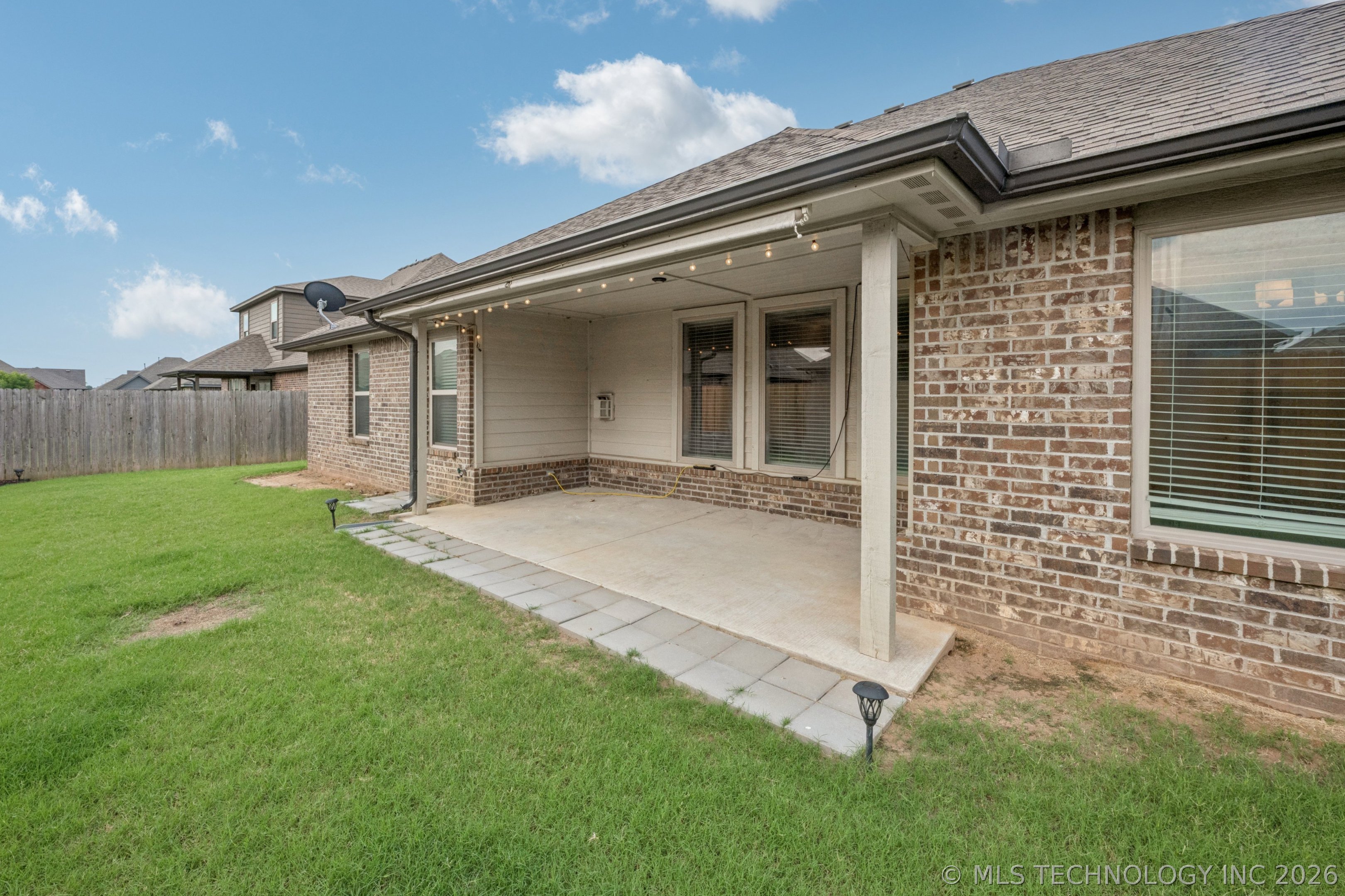 10409 S 228th East Avenue Property Photo 15