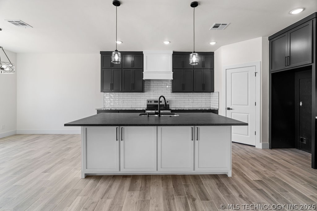 13123 Whimsical Lane Property Photo 15