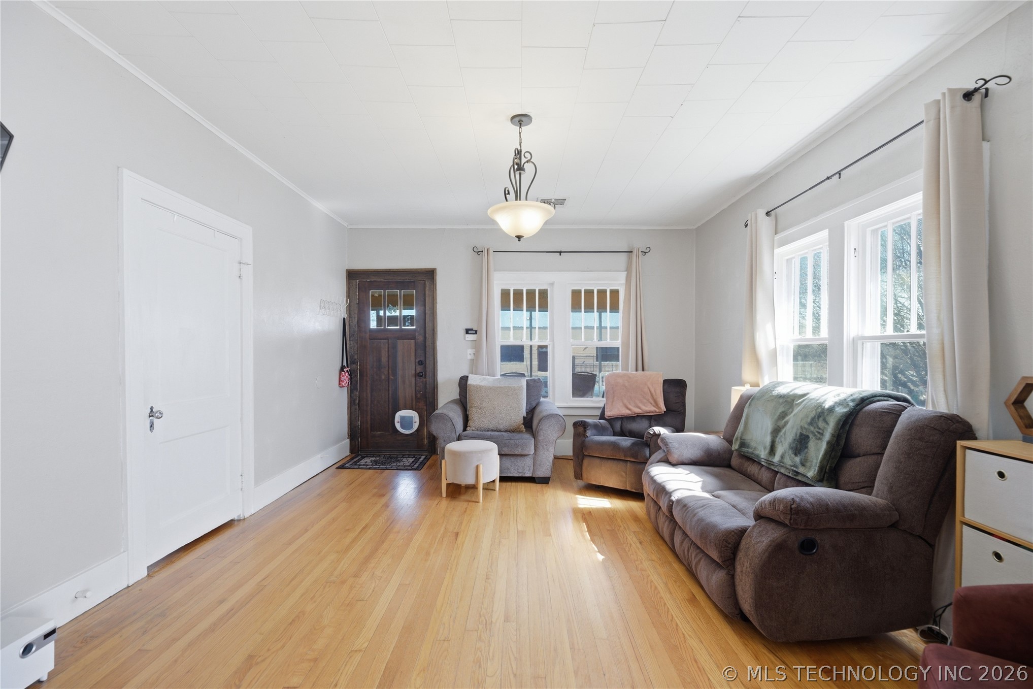 316 N Roosevelt Avenue Property Photo 4