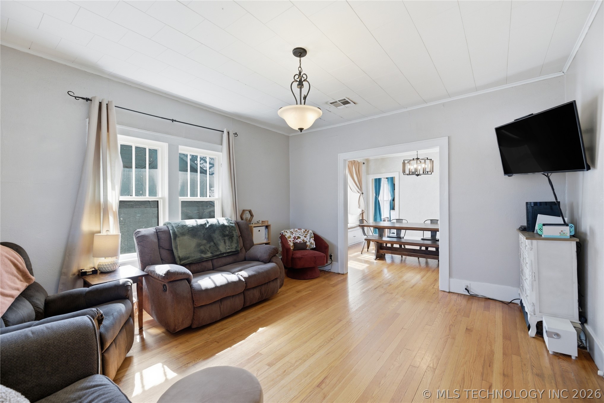 316 N Roosevelt Avenue Property Photo 6