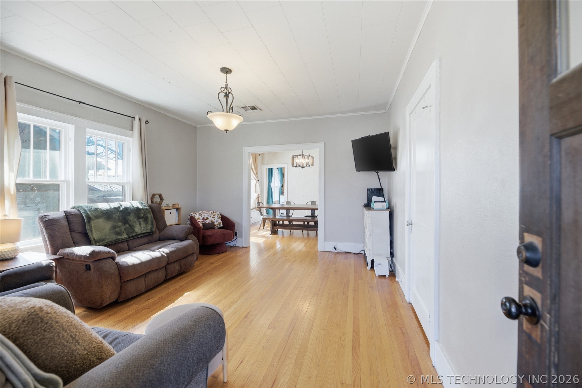 316 N Roosevelt Avenue Property Photo 7