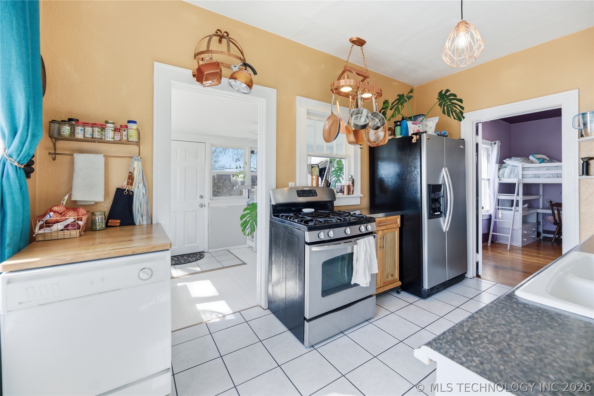 316 N Roosevelt Avenue Property Photo 10