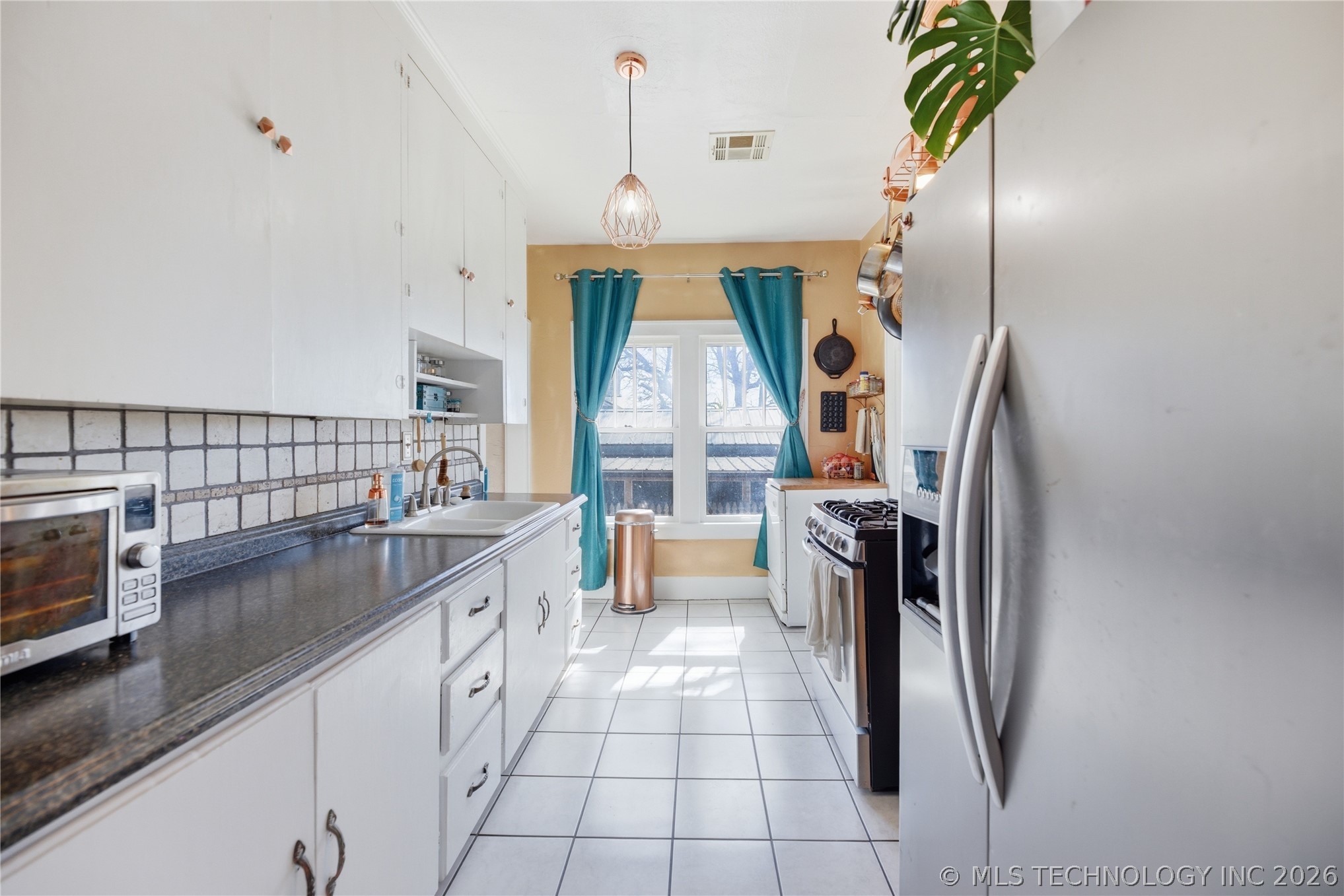 316 N Roosevelt Avenue Property Photo 12