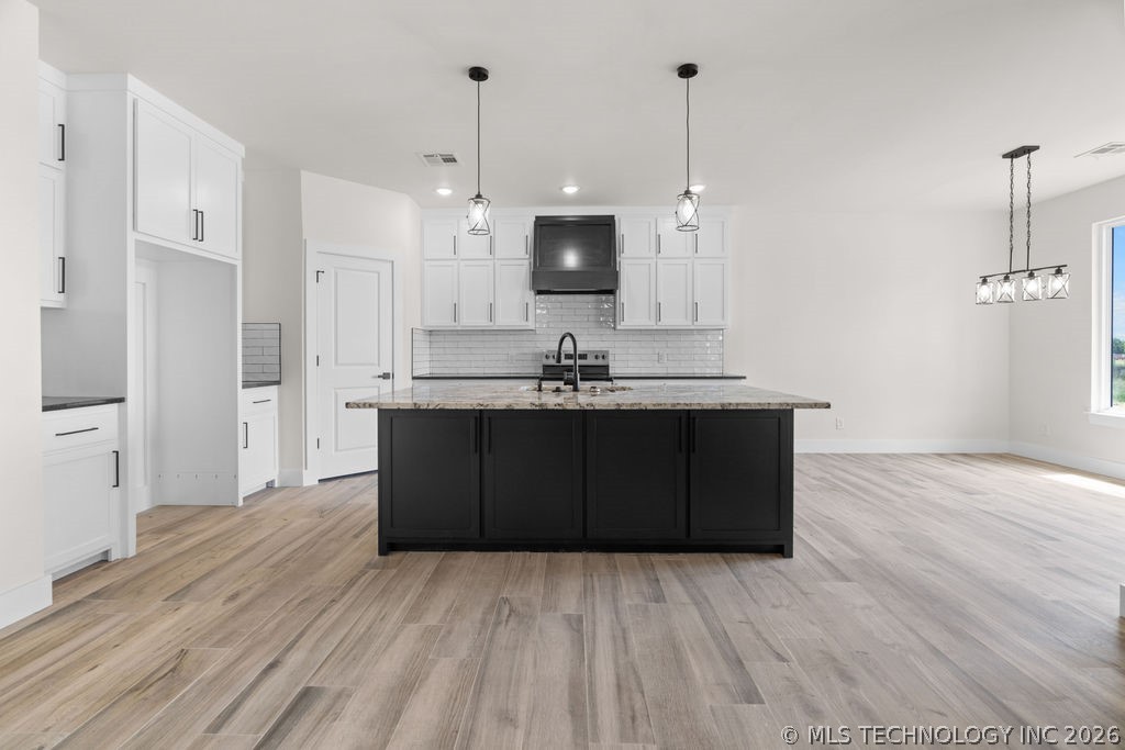 13183 Whimsical Lane Property Photo 11