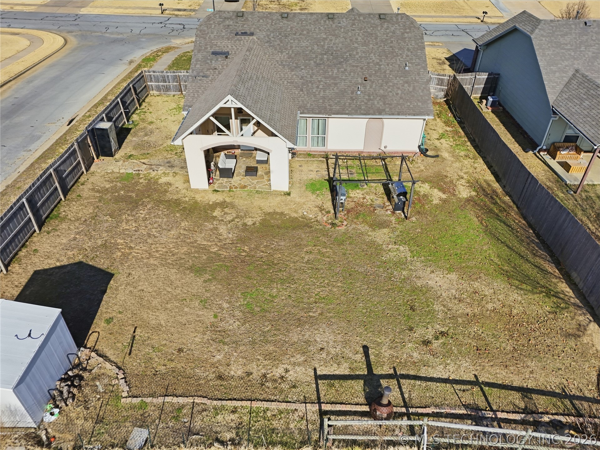 18304 E 43rd Street Property Photo 6