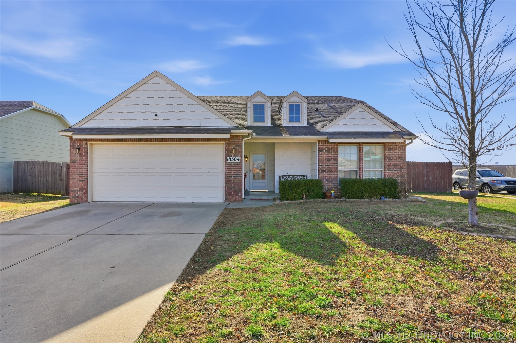 18304 E 43rd Street Property Photo 8