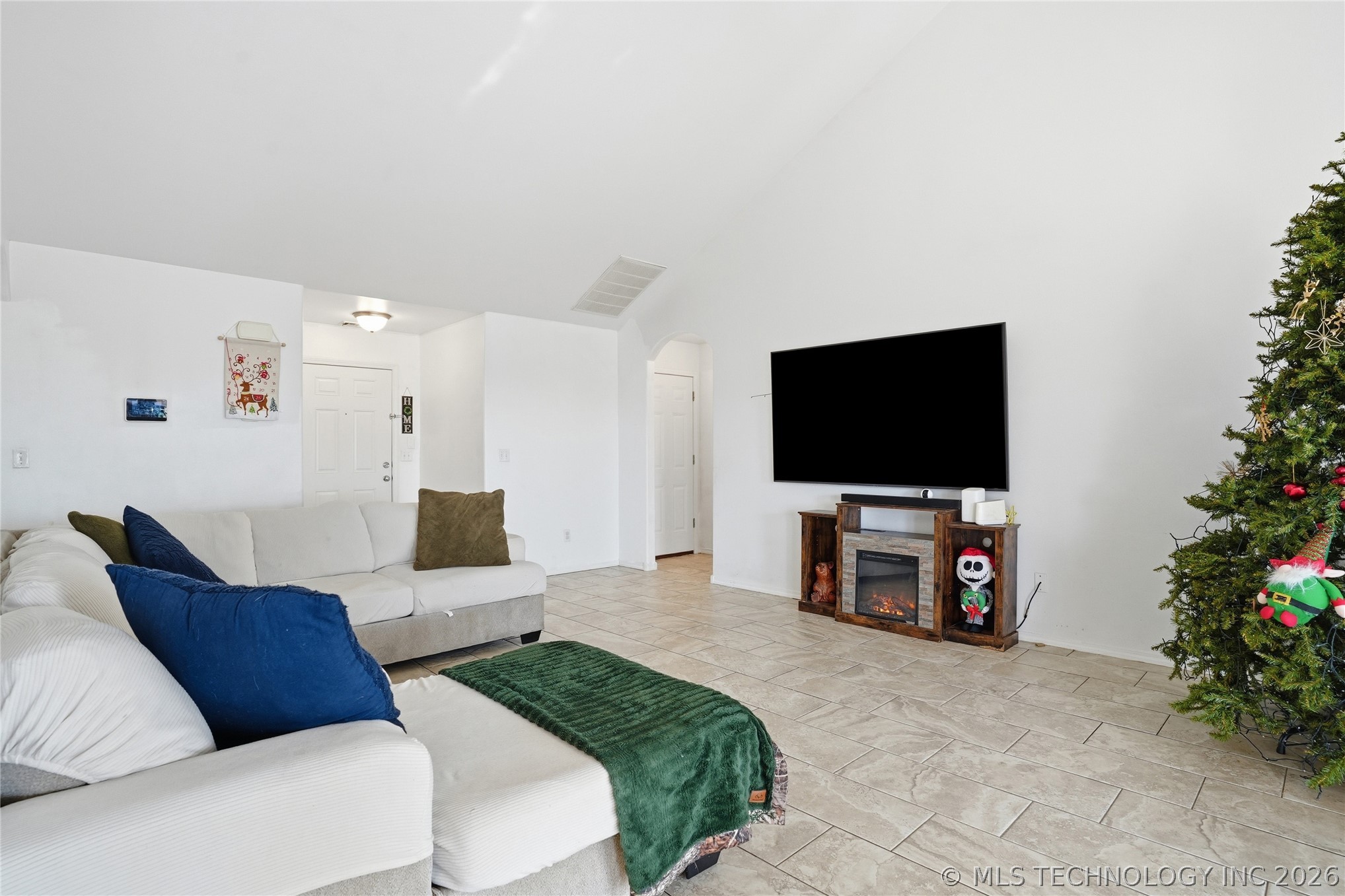 18304 E 43rd Street Property Photo 17