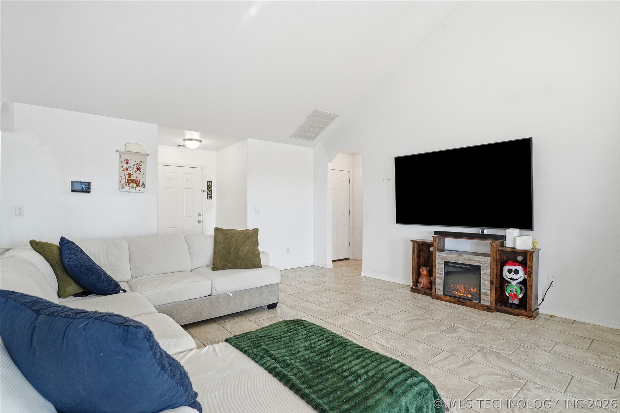 18304 E 43rd Street Property Photo 21