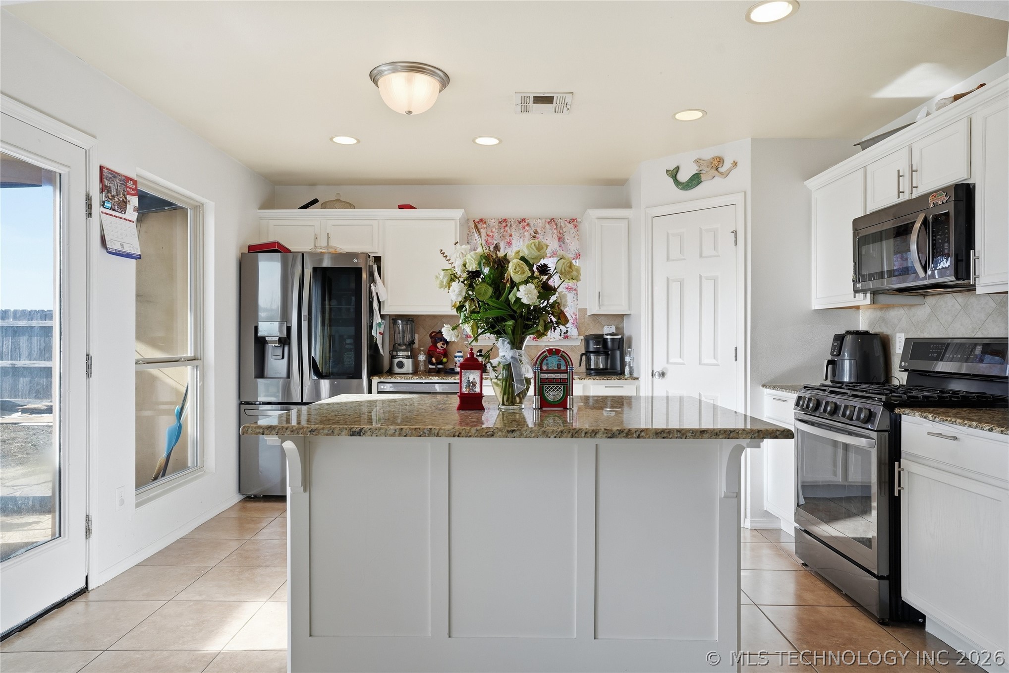 18304 E 43rd Street Property Photo 24