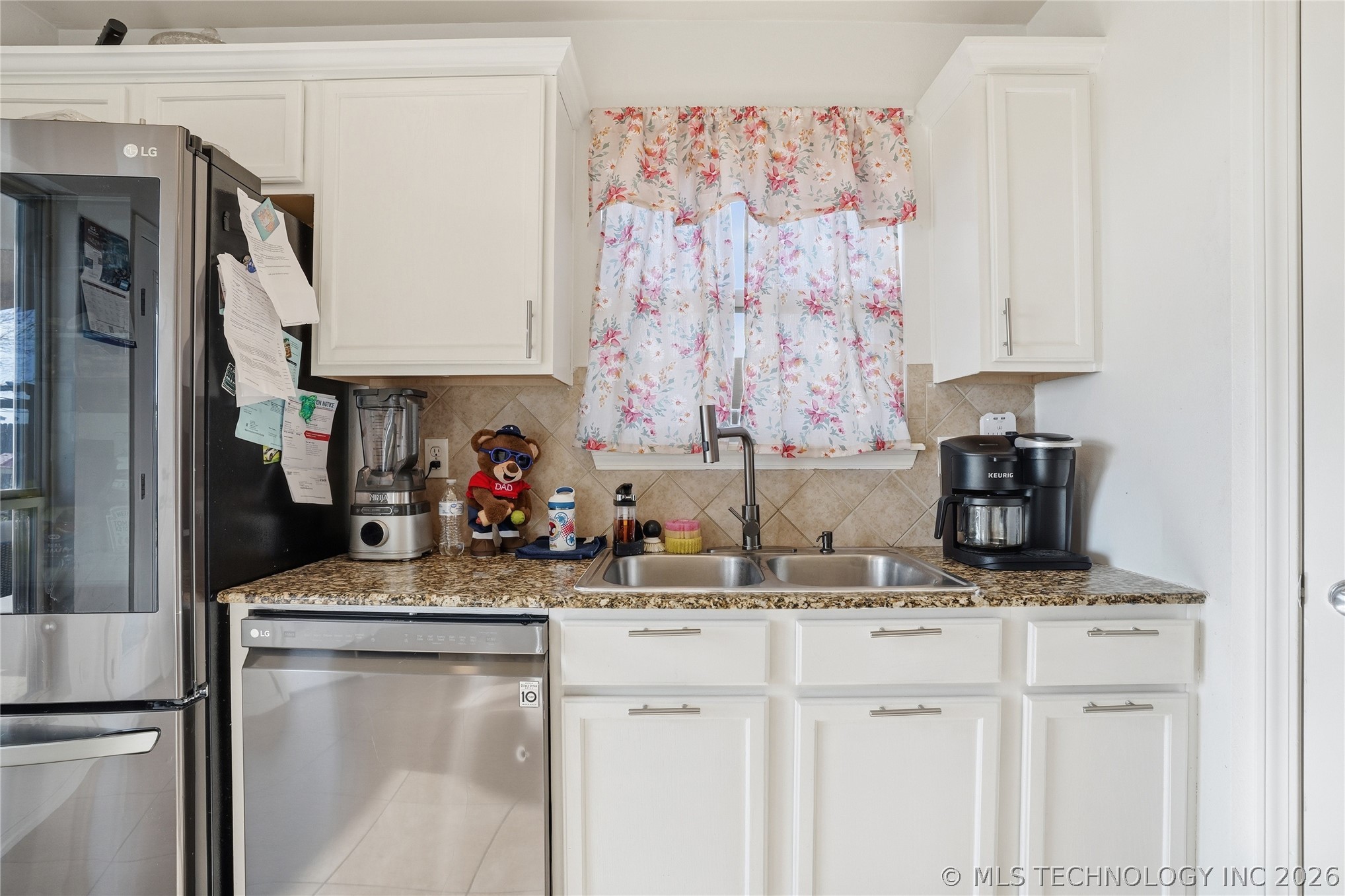 18304 E 43rd Street Property Photo 28