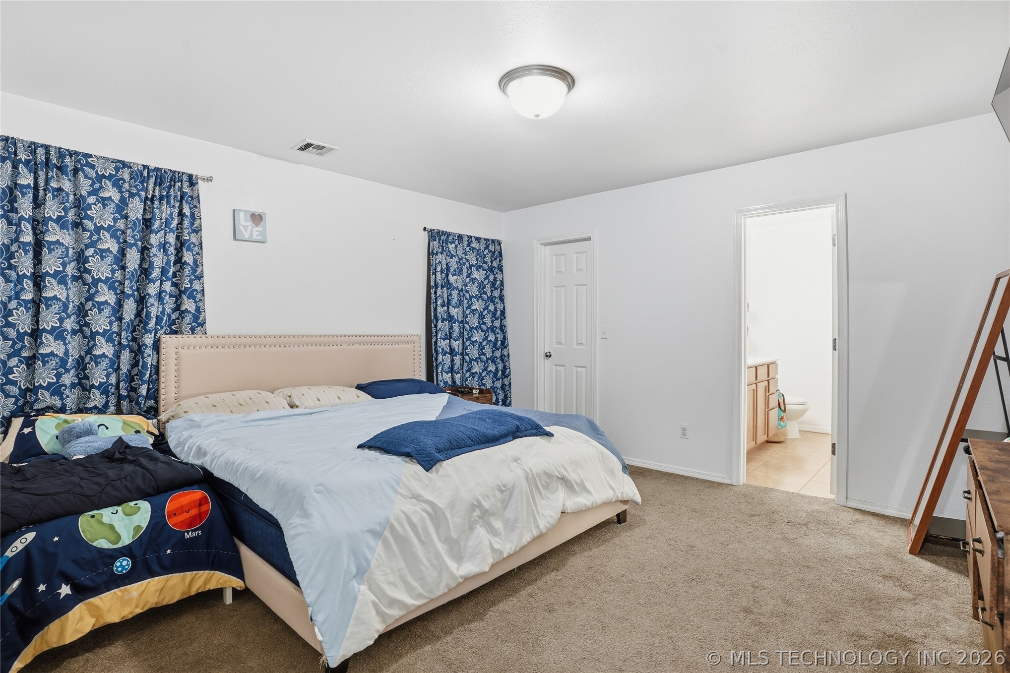 18304 E 43rd Street Property Photo 40