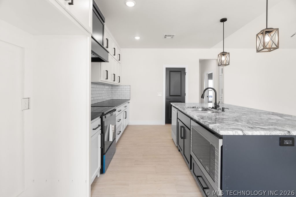 13203 Whimsical Lane Property Photo 13