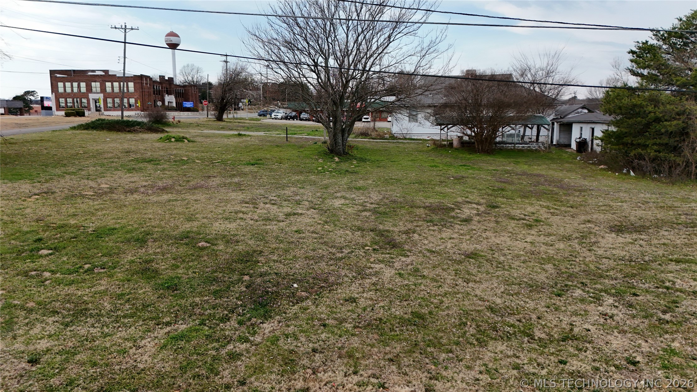 413 S Main Street Property Photo 10