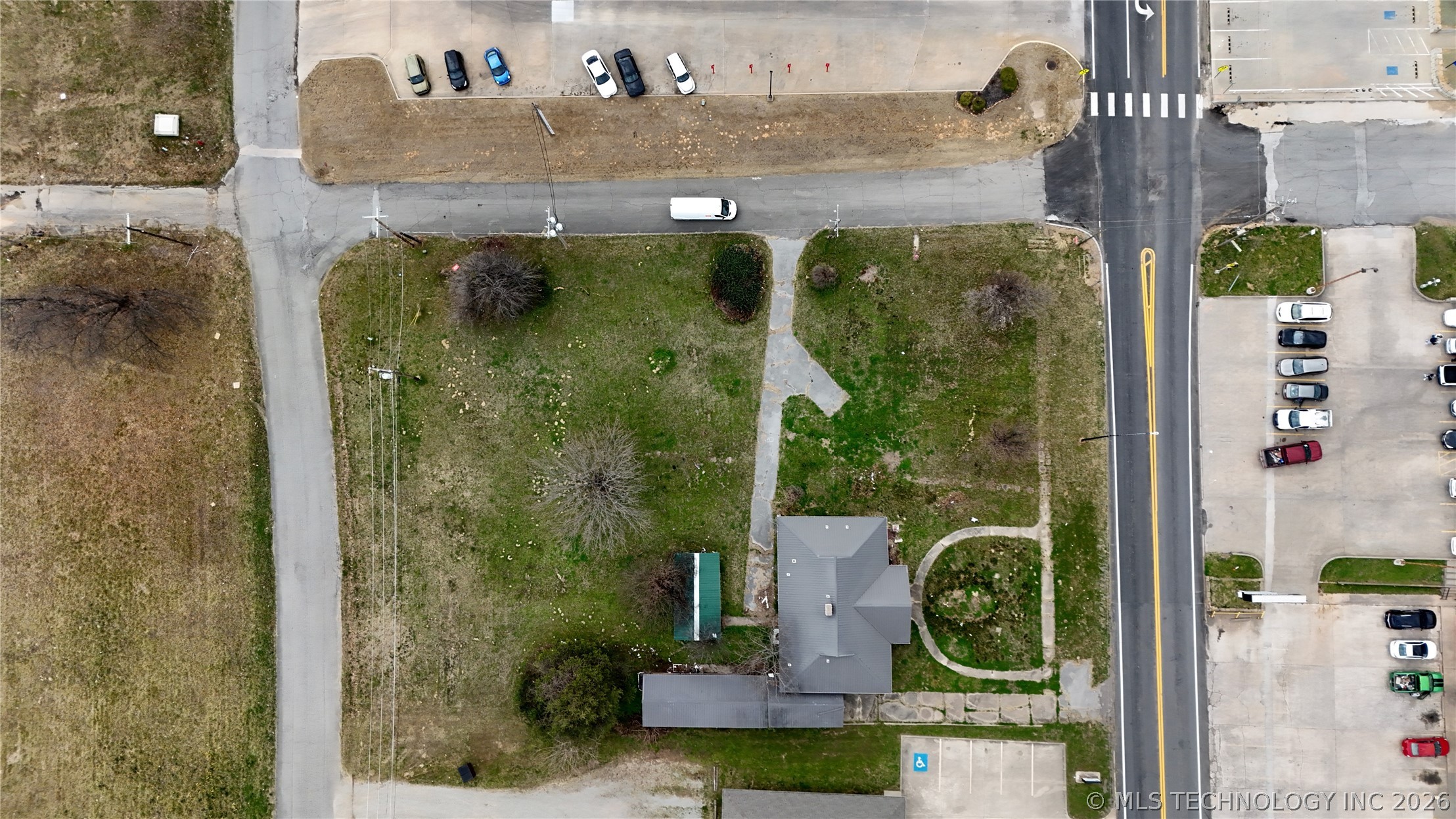 413 S Main Street Property Photo 12