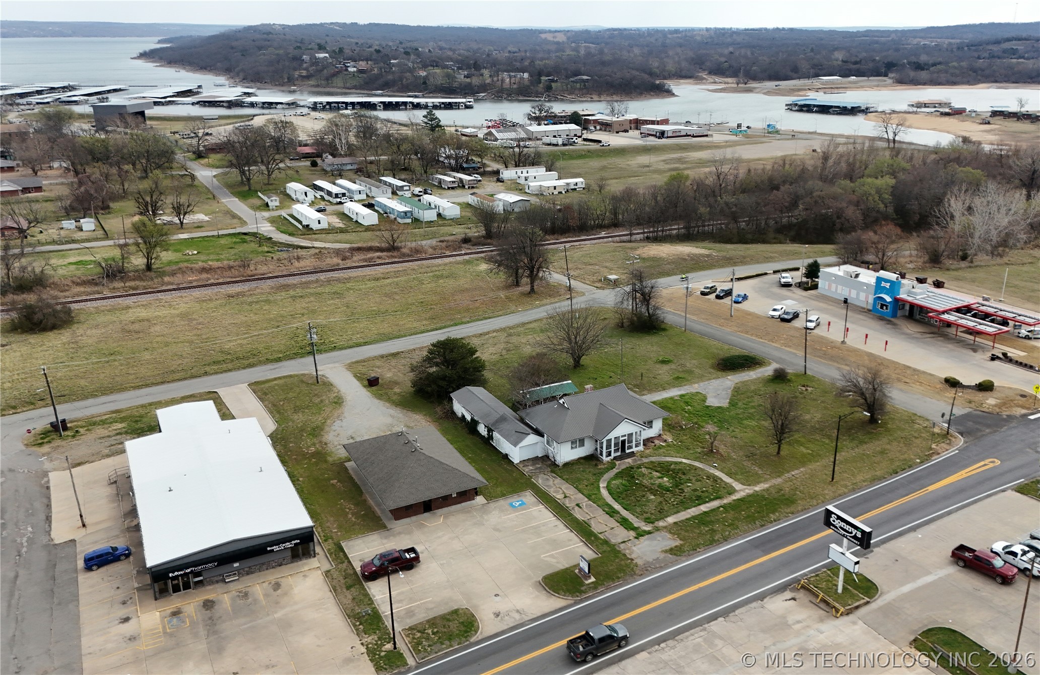 413 S Main Street Property Photo 14