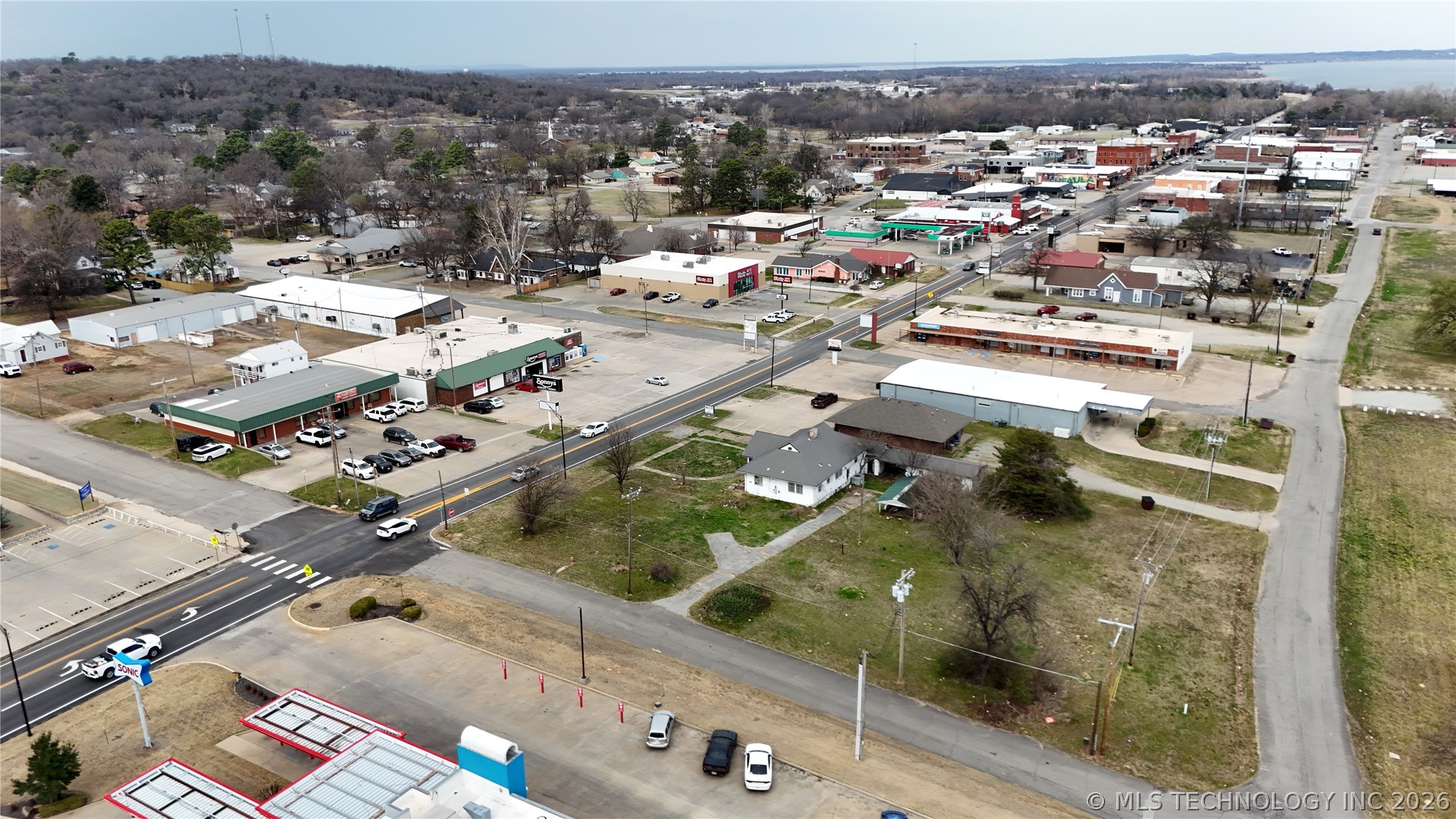 413 S Main Street Property Photo 16