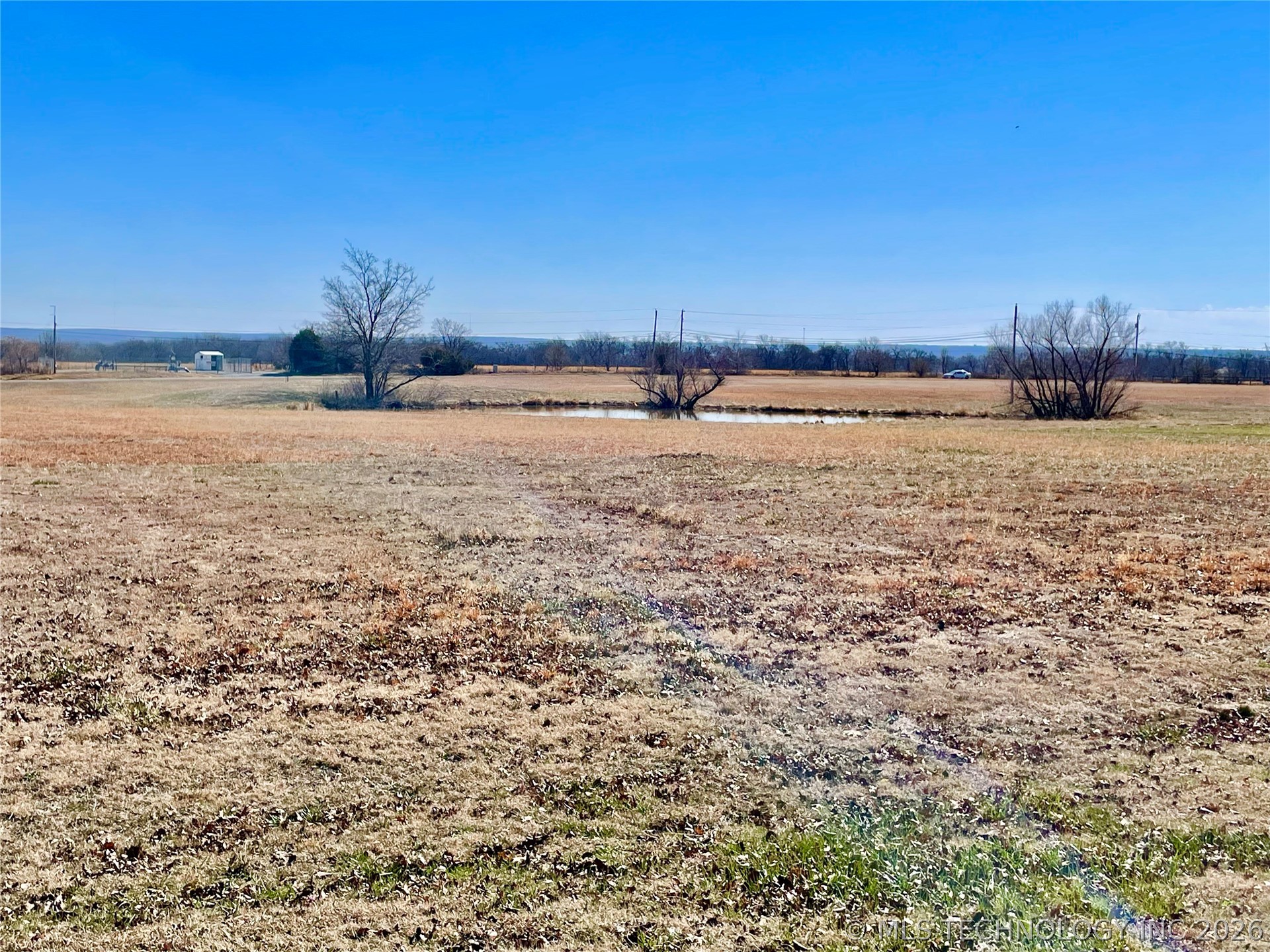 Memorial Road Property Photo 5