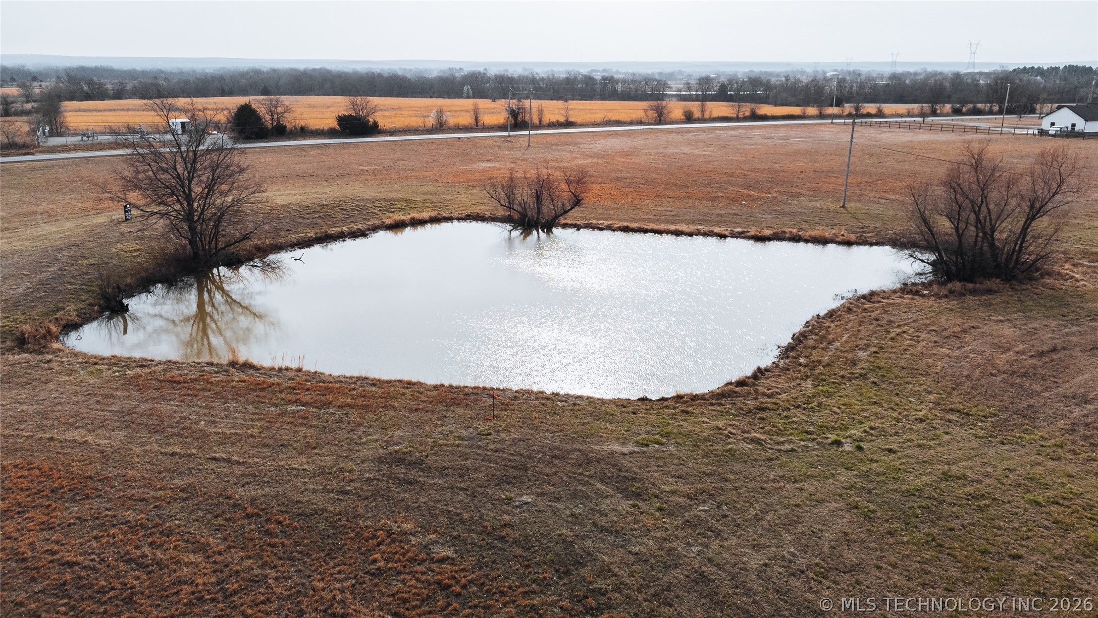 Memorial Road Property Photo 12