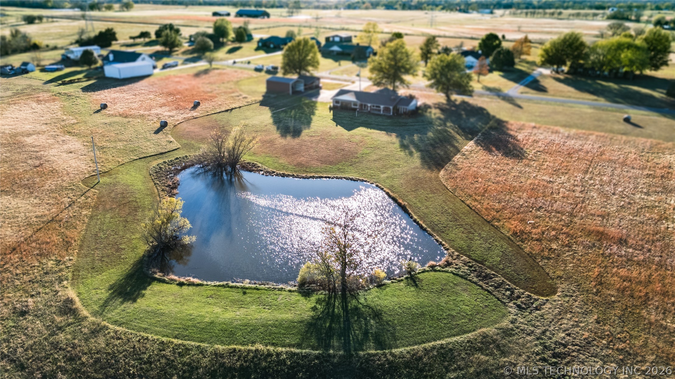 Memorial Road Property Photo 13