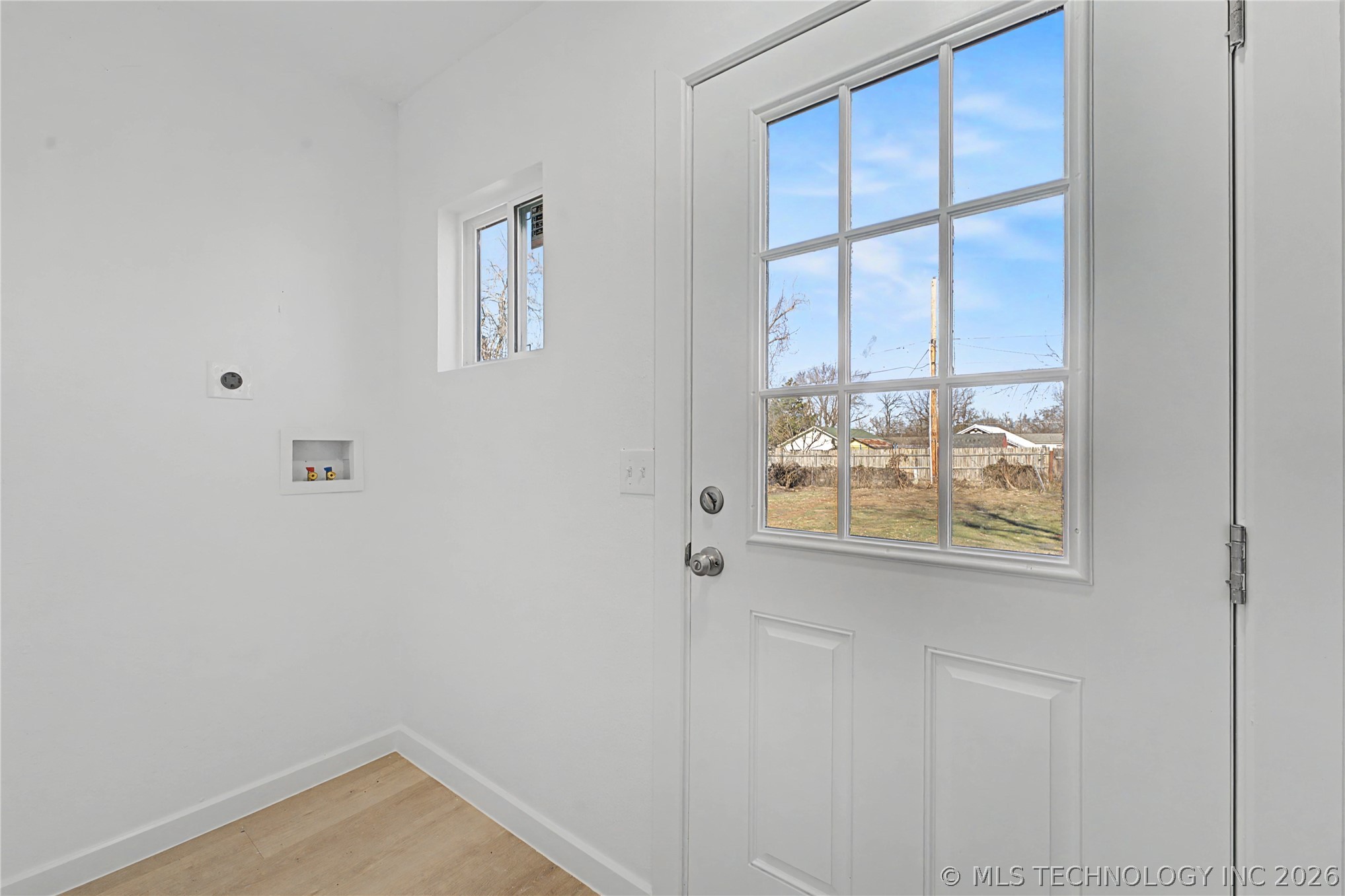 215 W Burnham Avenue Property Photo 15