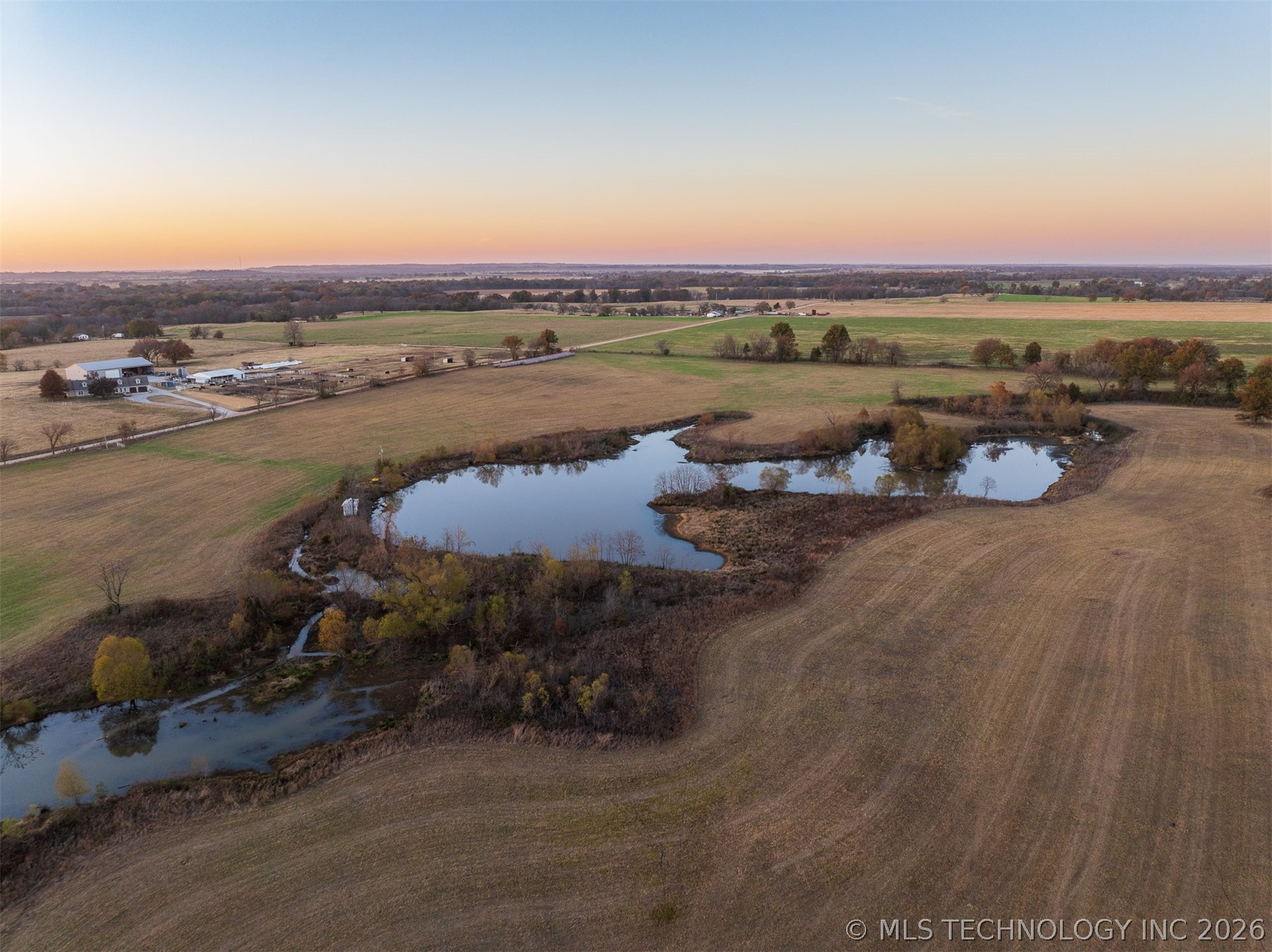 110 E 220 Road Property Photo 1