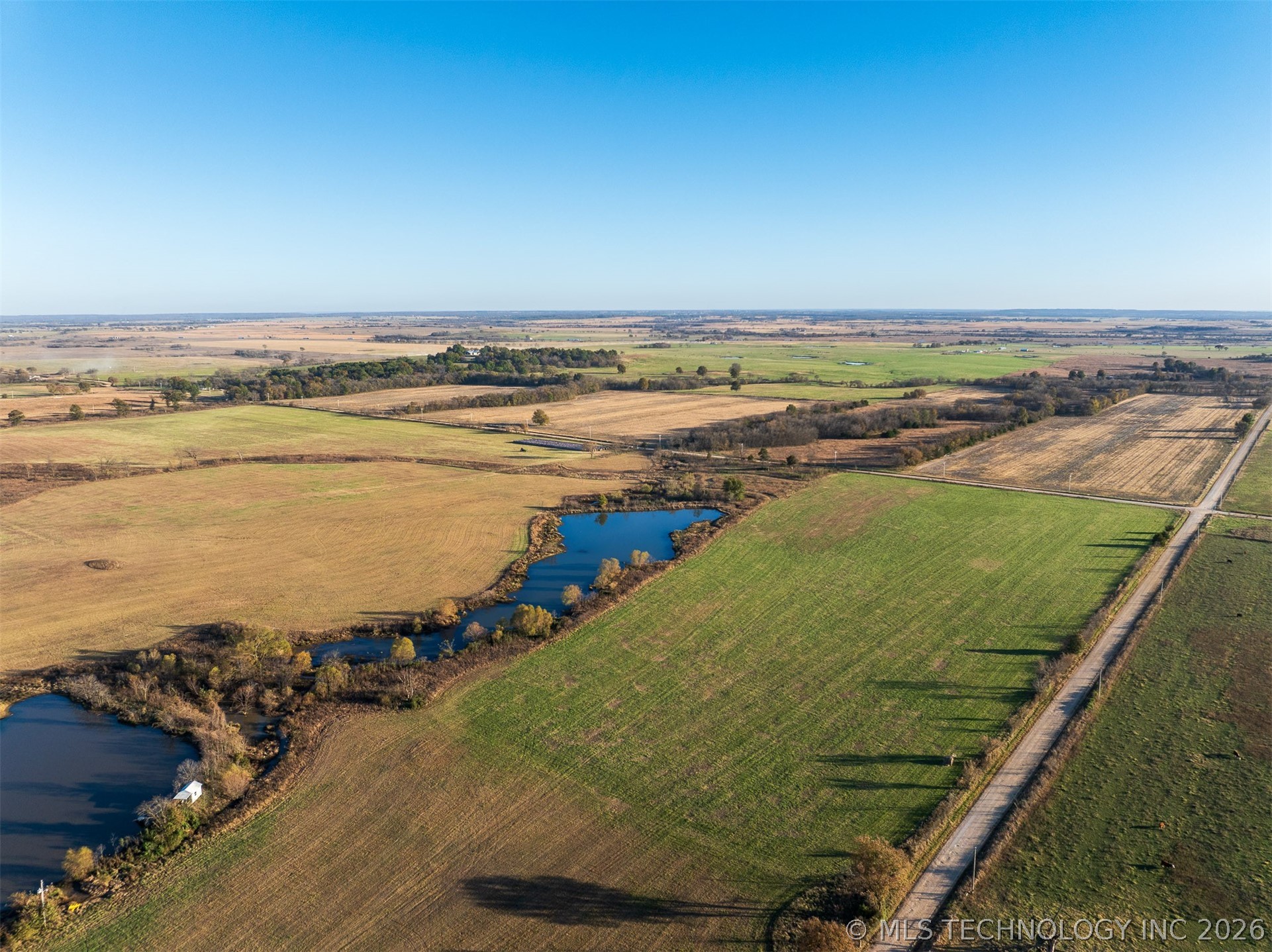 110 E 220 Road Property Photo 16