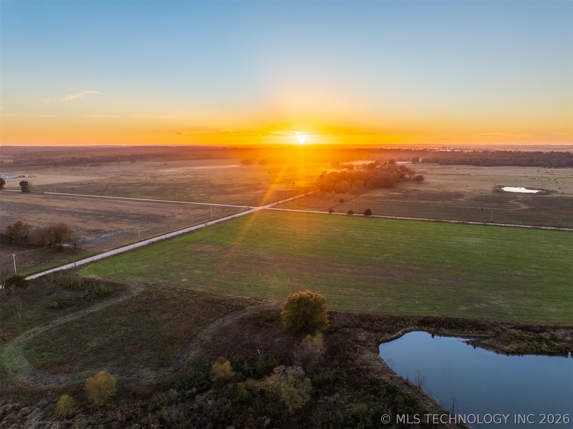 110 E 220 Road Property Photo 46