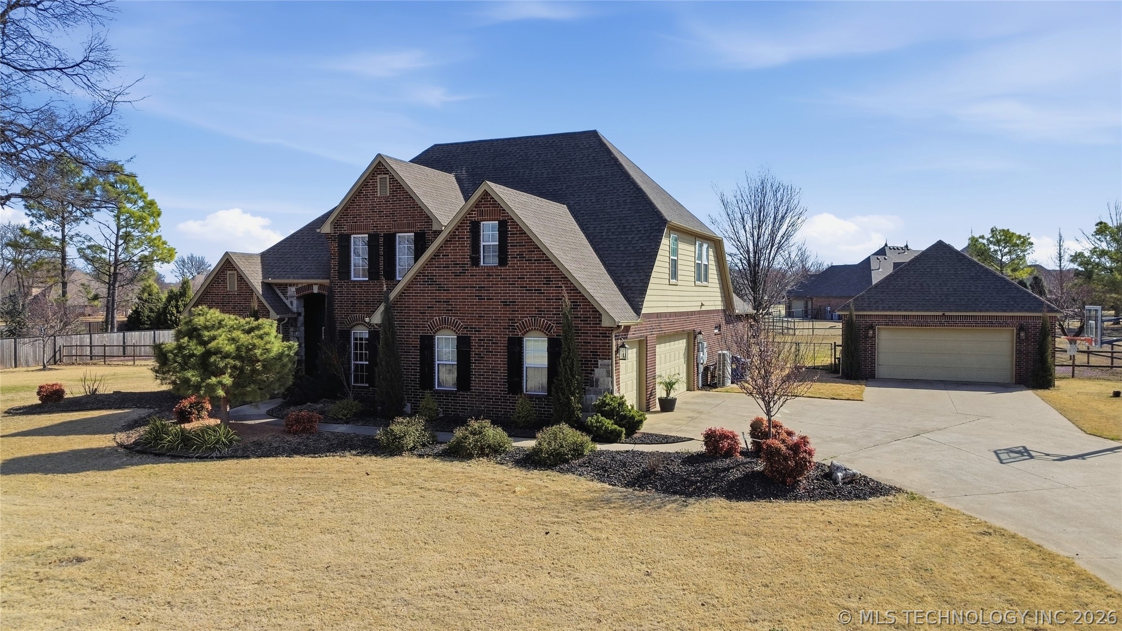 7177 N 196th East Avenue Property Photo 2