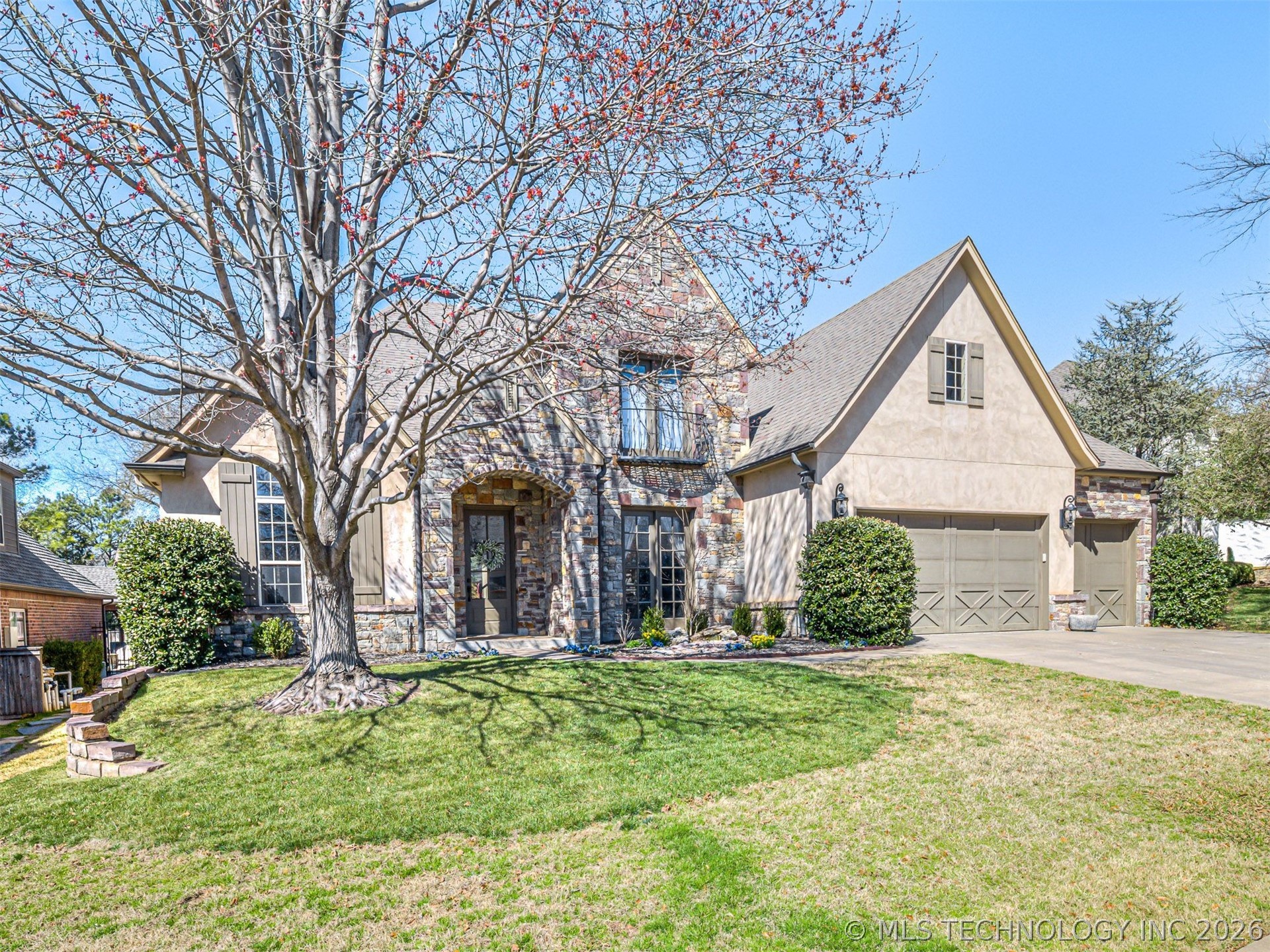 10624 S 91st East Avenue Property Photo 4